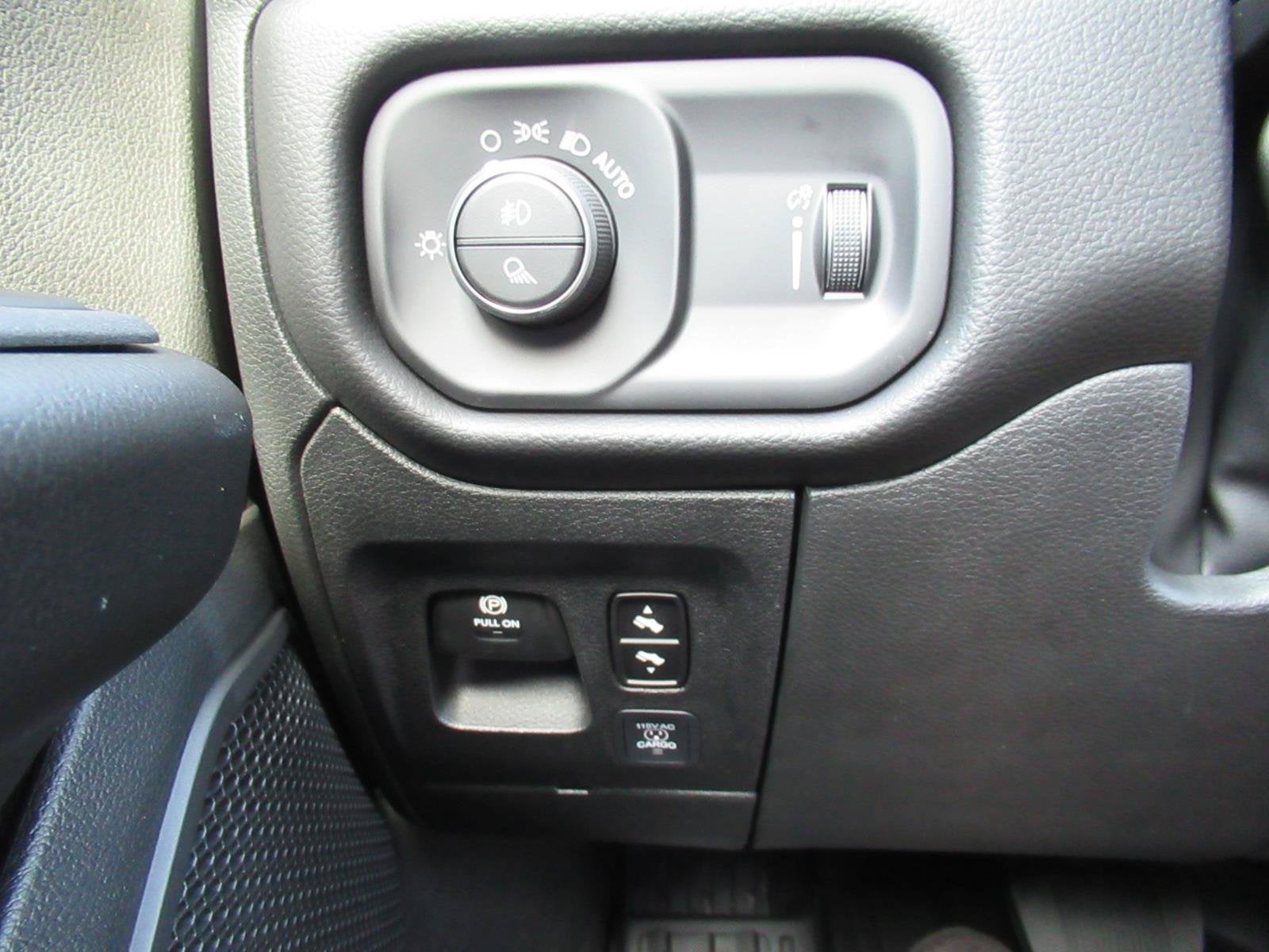 2026 RAM 1500 RAM 1500 BIG HORN CREW CAB 4X2 6'4' BOX