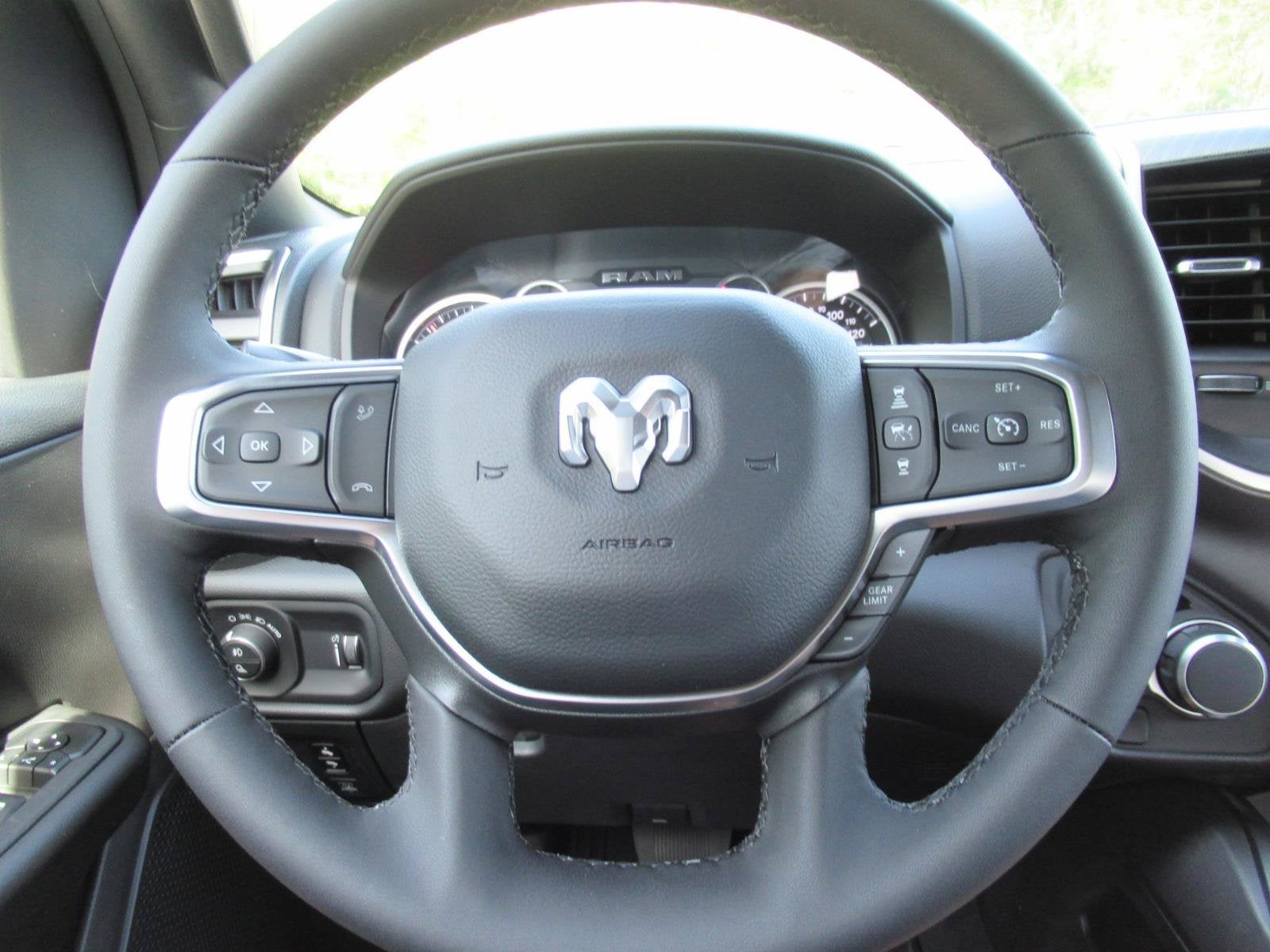 2026 RAM 1500 RAM 1500 BIG HORN CREW CAB 4X2 6'4' BOX