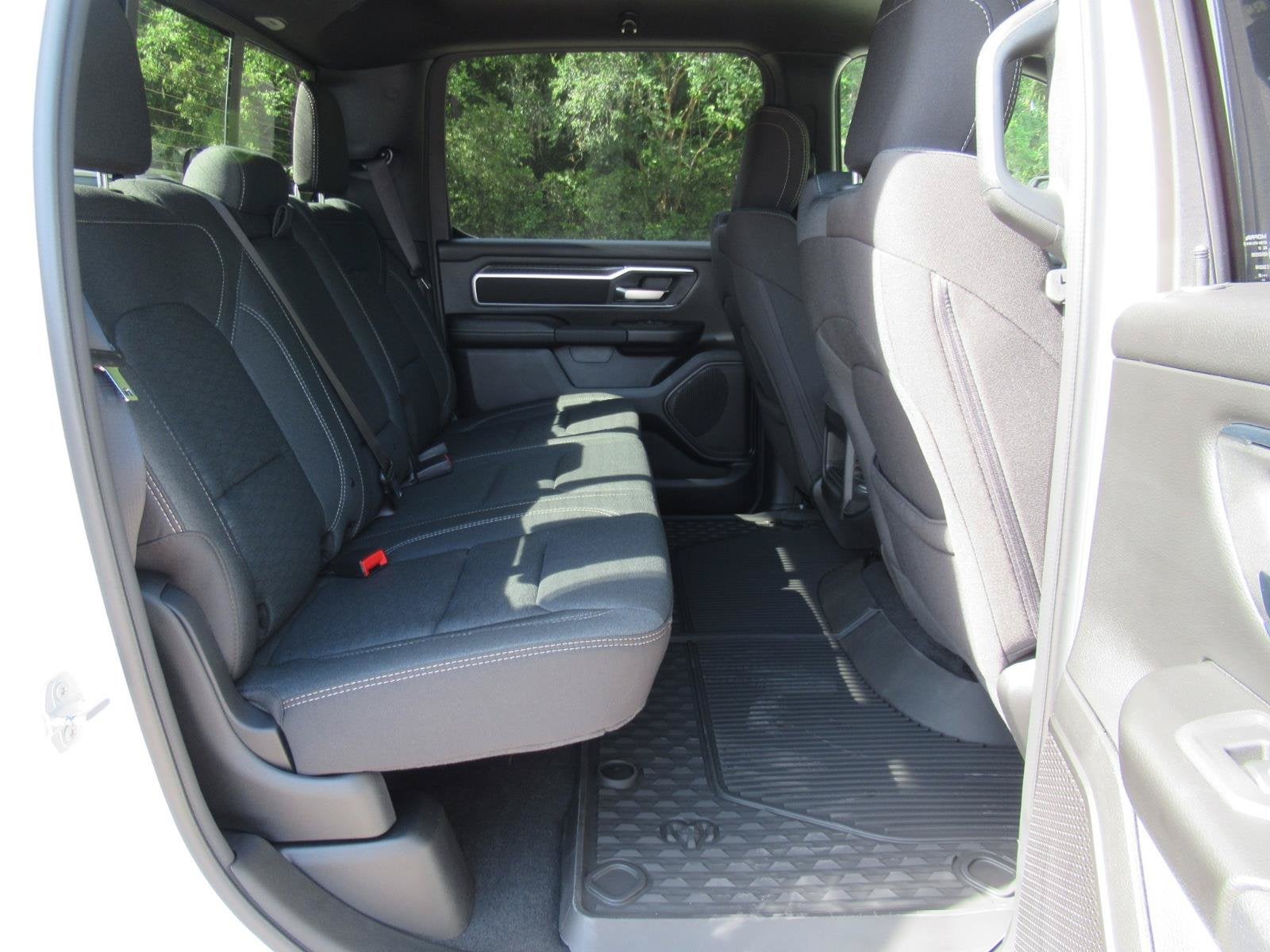 2026 RAM 1500 RAM 1500 BIG HORN CREW CAB 4X2 6'4' BOX
