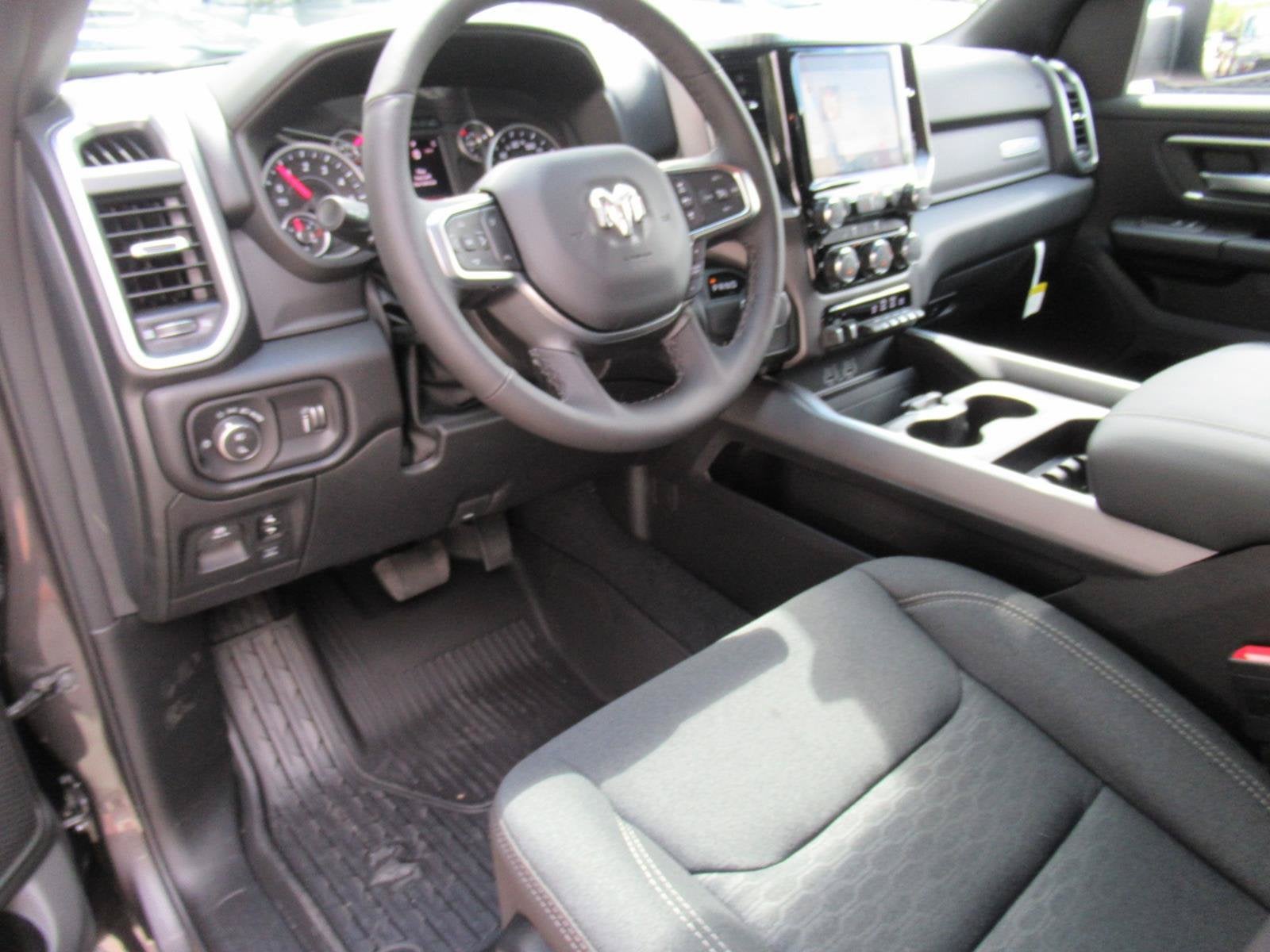 2026 RAM 1500 RAM 1500 BIG HORN CREW CAB 4X2 6'4' BOX