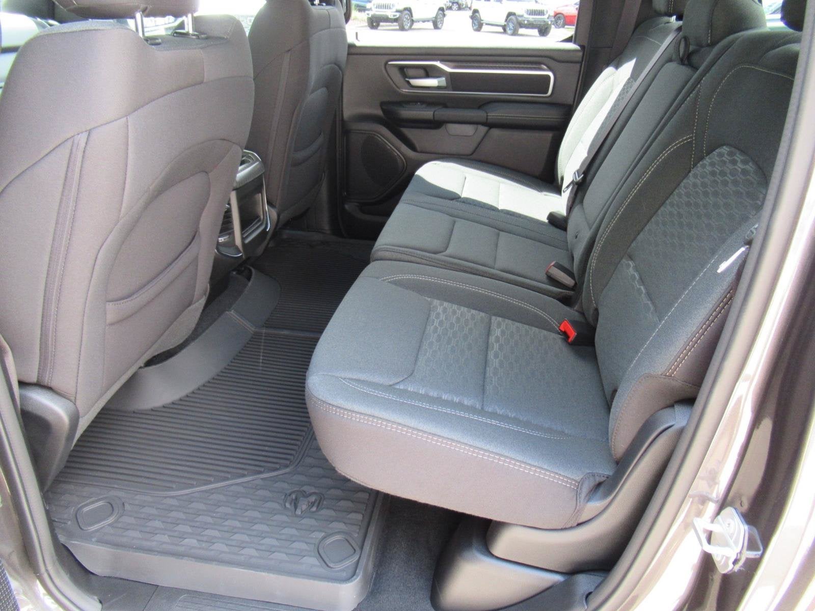 2026 RAM 1500 RAM 1500 BIG HORN CREW CAB 4X2 6'4' BOX