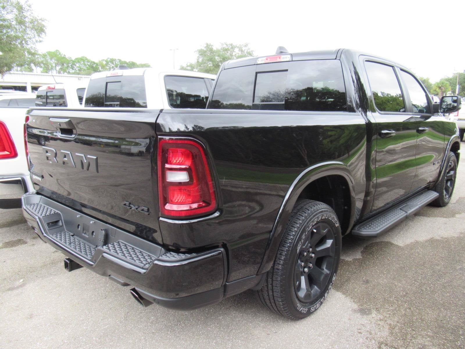 2025 RAM 1500 Big Horn Crew Cab 4x4 5'7' Box