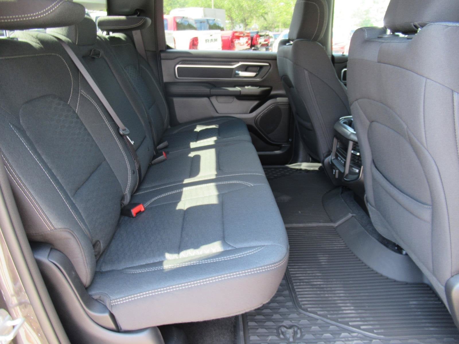 2027 RAM Ram 1500 RAM 1500 BIG HORN CREW CAB 4X4 5'7' BOX