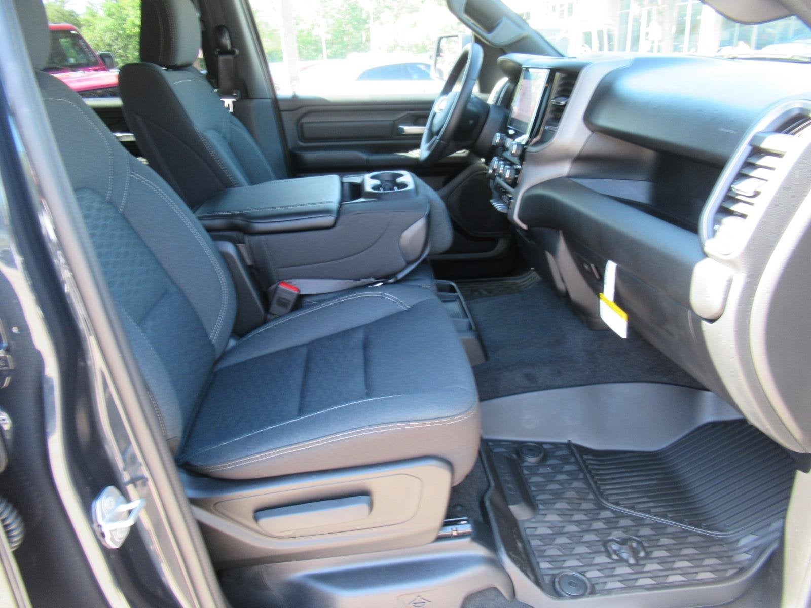 2026 RAM Ram 1500 RAM 1500 WARLOCK CREW CAB 4X4 5'7' BOX