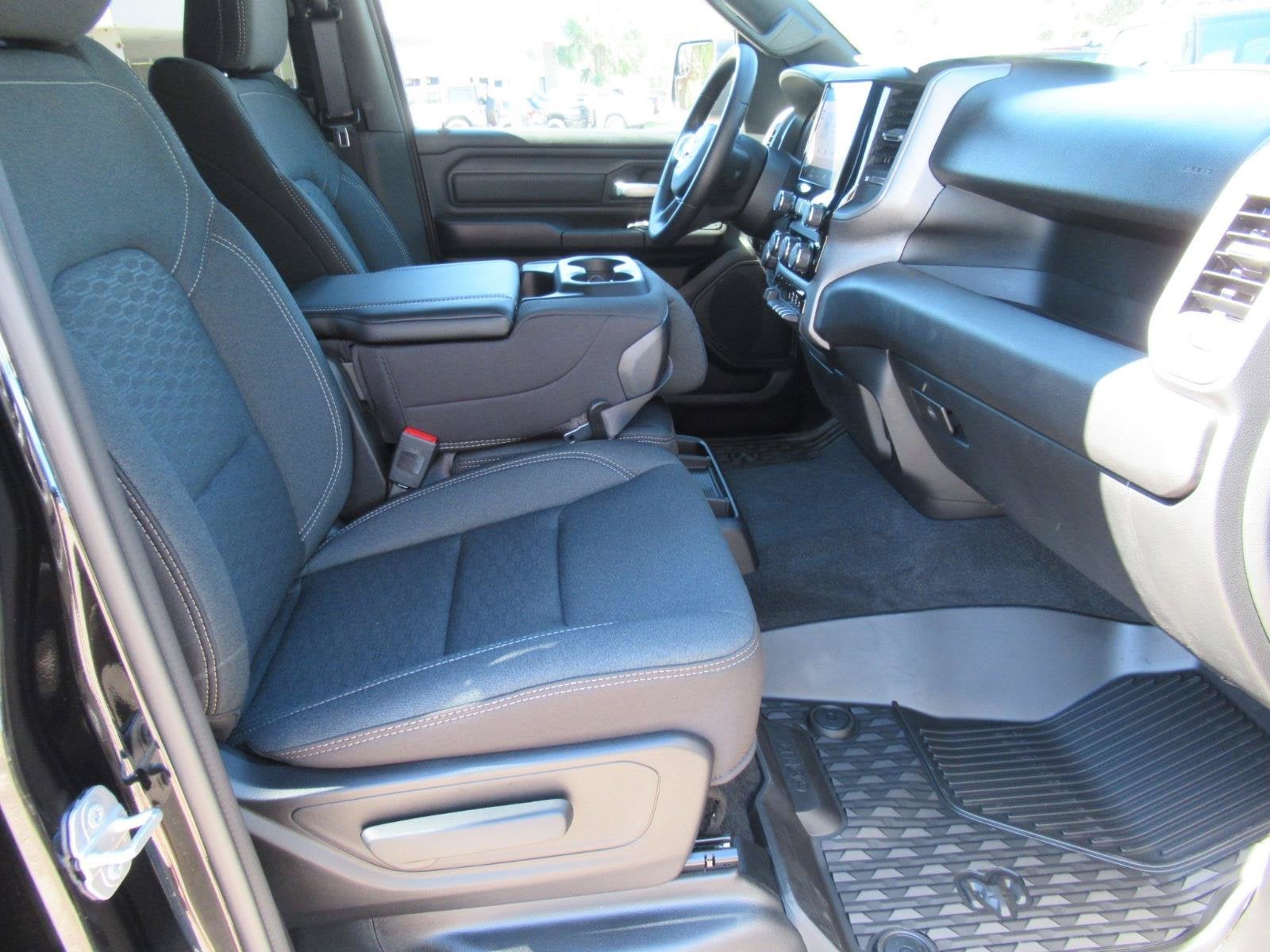 2027 RAM 1500 RAM 1500 WARLOCK CREW CAB 4X4 5'7' BOX