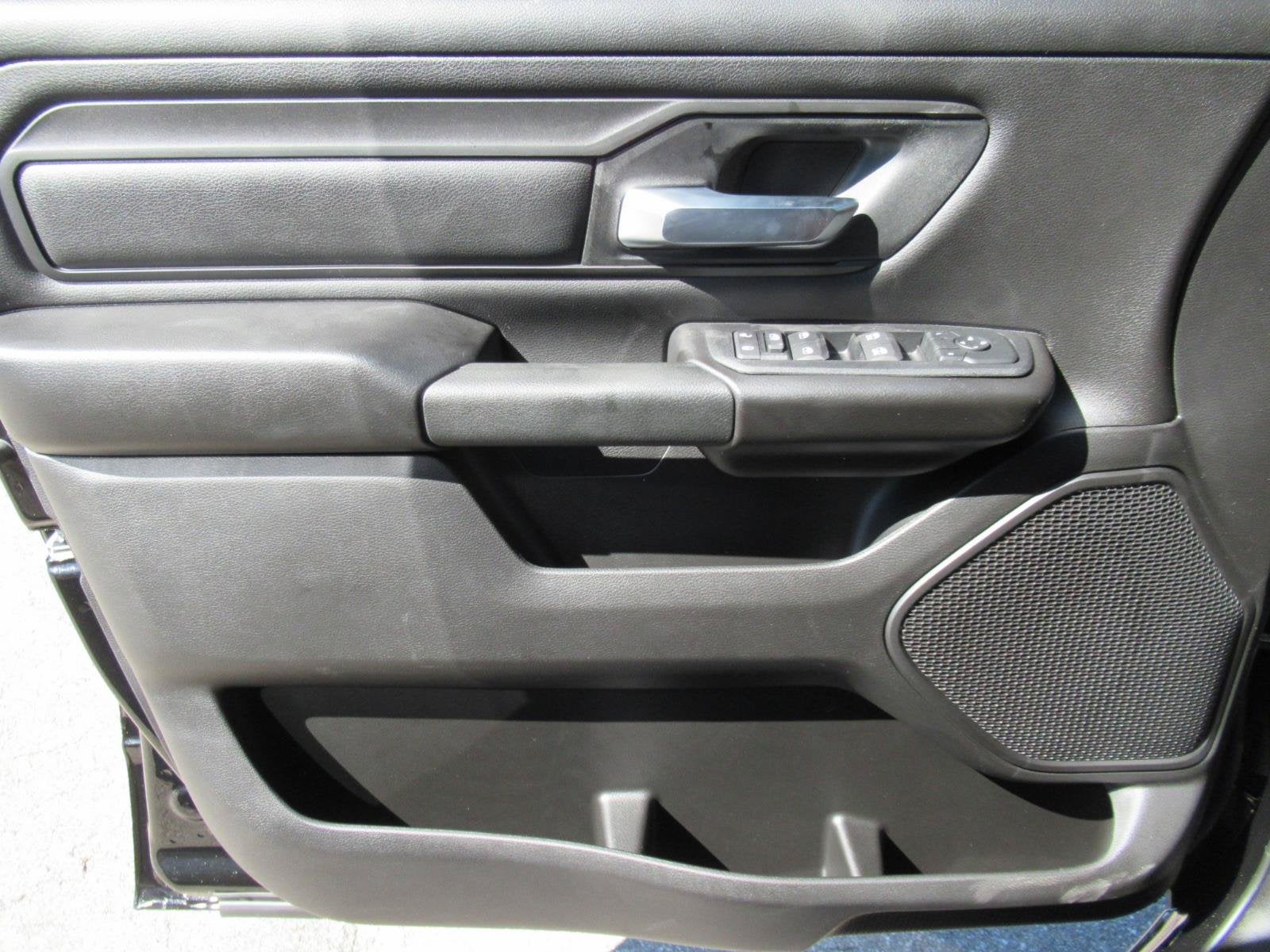 2027 RAM 1500 RAM 1500 WARLOCK CREW CAB 4X4 5'7' BOX