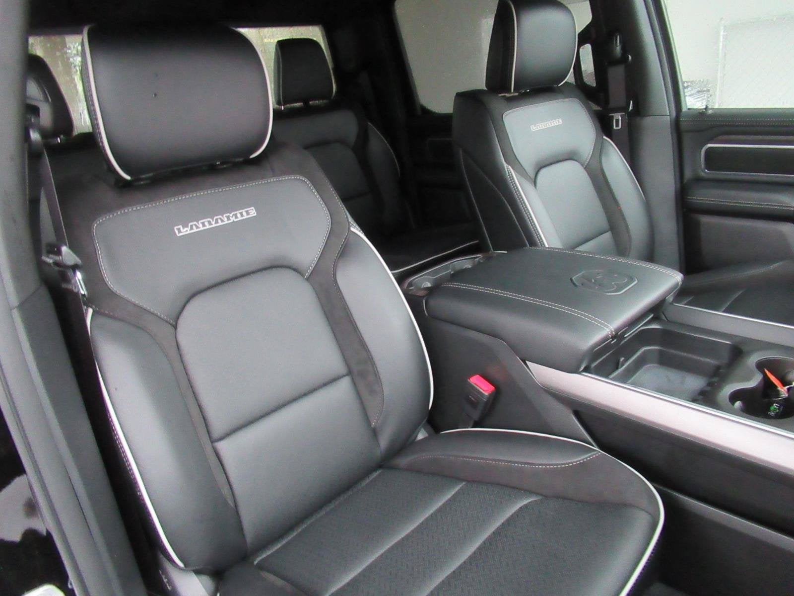 2027 RAM 1500 RAM 1500 LARAMIE CREW CAB 4X4 5'7' BOX