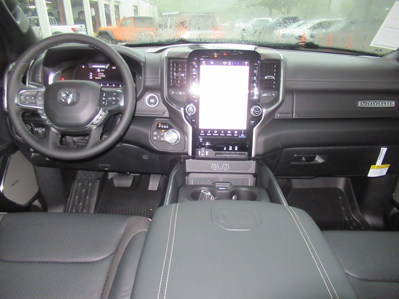 2027 RAM 1500 RAM 1500 LARAMIE CREW CAB 4X4 5'7' BOX