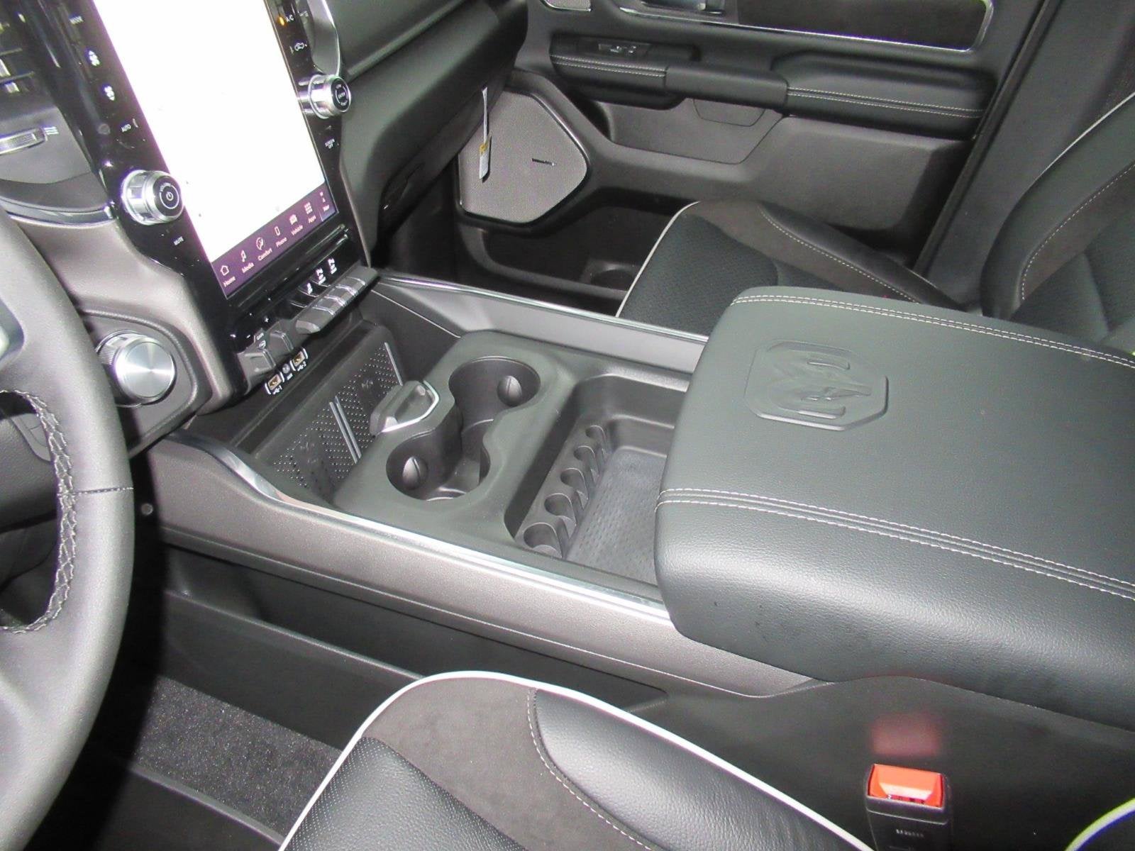 2027 RAM 1500 RAM 1500 LARAMIE CREW CAB 4X4 5'7' BOX