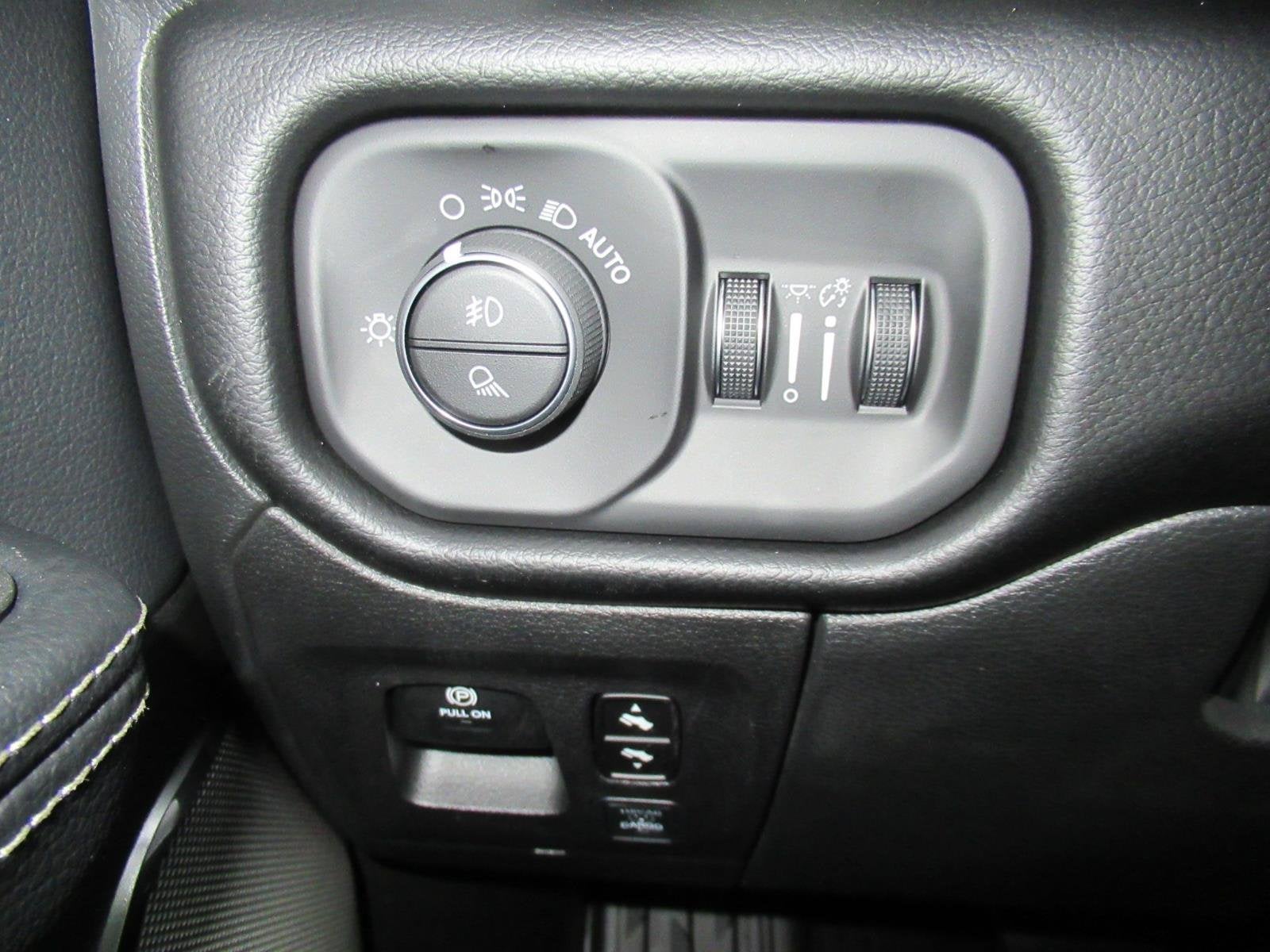 2027 RAM 1500 RAM 1500 LARAMIE CREW CAB 4X4 5'7' BOX