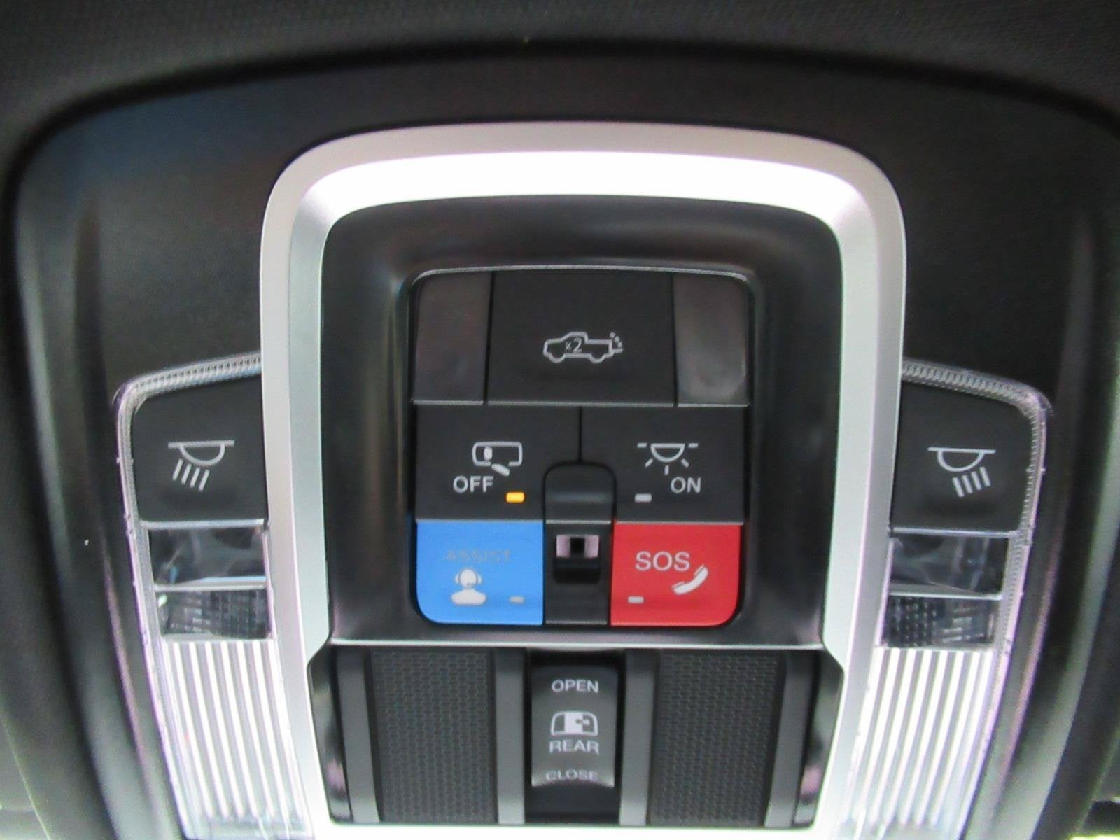 2027 RAM 1500 RAM 1500 LARAMIE CREW CAB 4X4 5'7' BOX