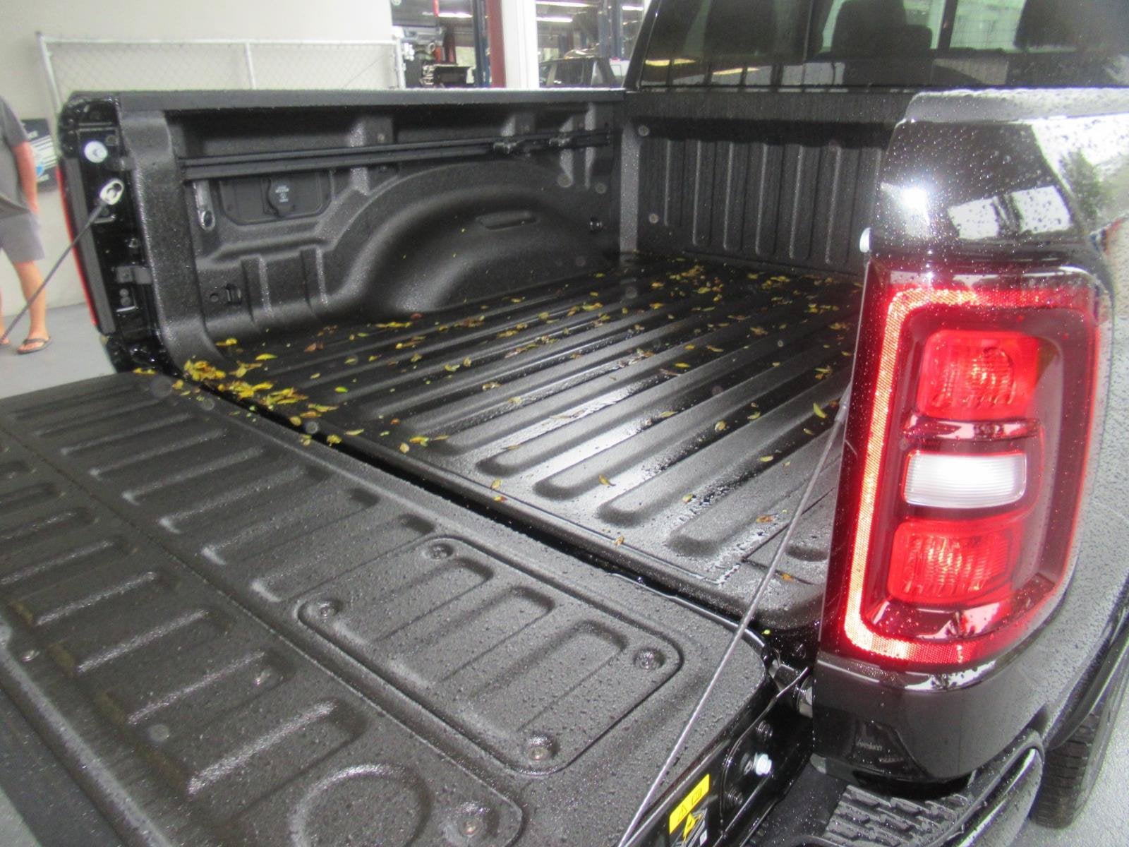 2027 RAM 1500 RAM 1500 LARAMIE CREW CAB 4X4 5'7' BOX
