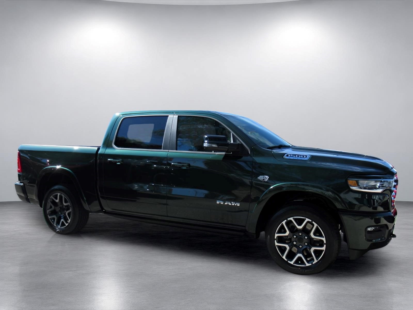 2027 RAM 1500 RAM 1500 LARAMIE CREW CAB 4X4 5'7' BOX