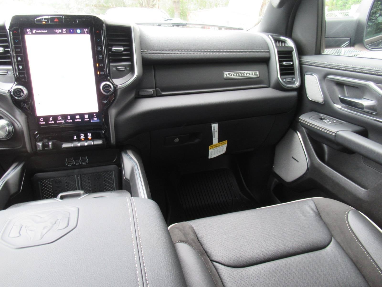 2027 RAM 1500 RAM 1500 LARAMIE CREW CAB 4X4 5'7' BOX