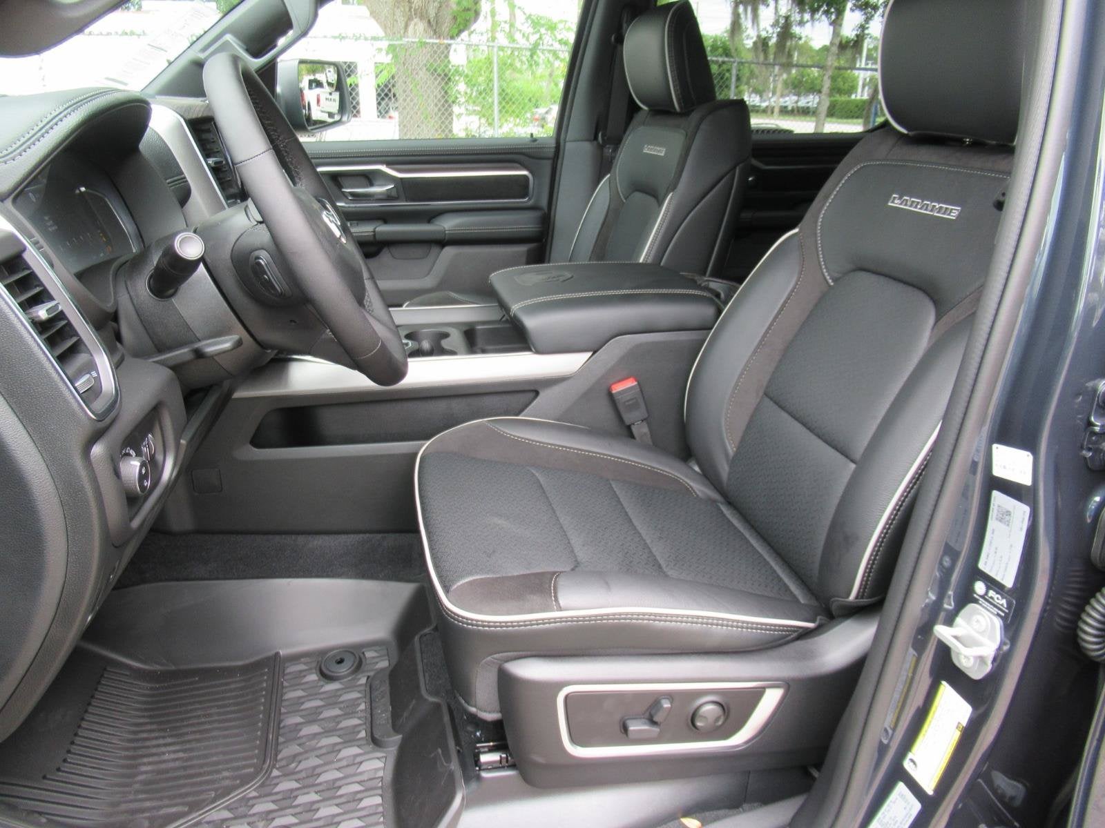2027 RAM 1500 RAM 1500 LARAMIE CREW CAB 4X4 5'7' BOX