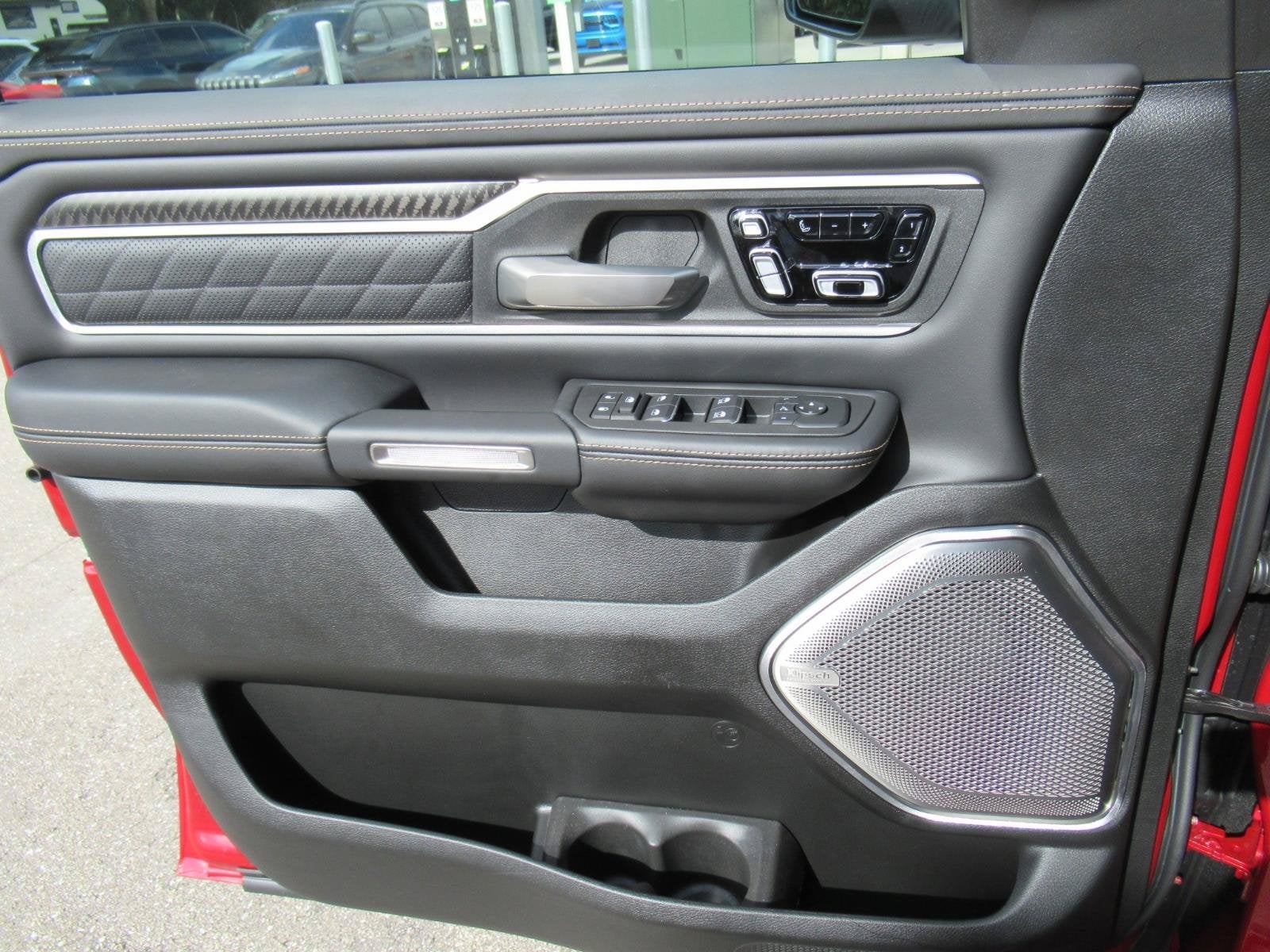 2027 RAM 1500 RAM 1500 TUNGSTEN CREW CAB 4X4 5'7' BOX
