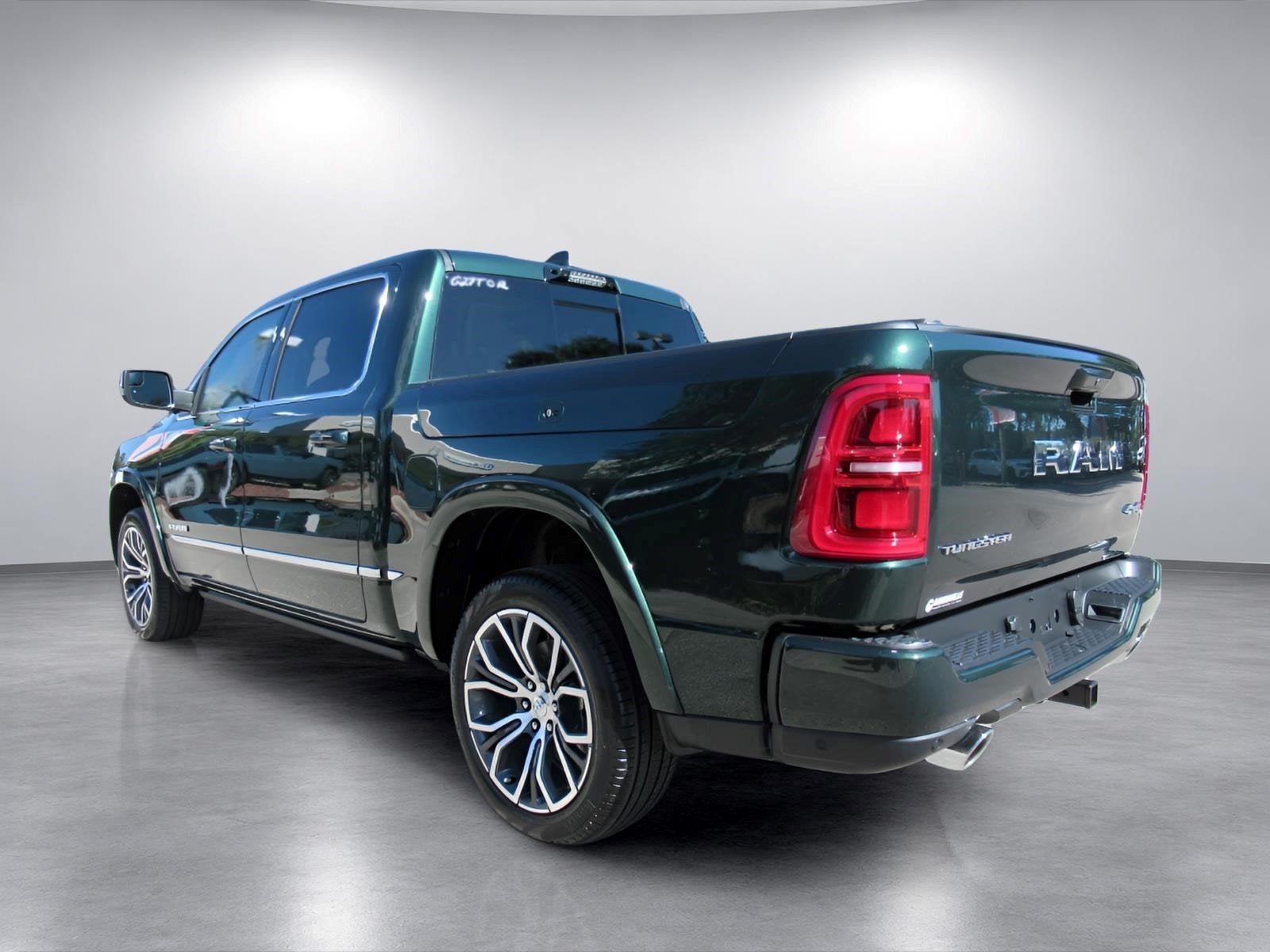 2027 RAM Ram 1500 RAM 1500 TUNGSTEN CREW CAB 4X4 5'7' BOX