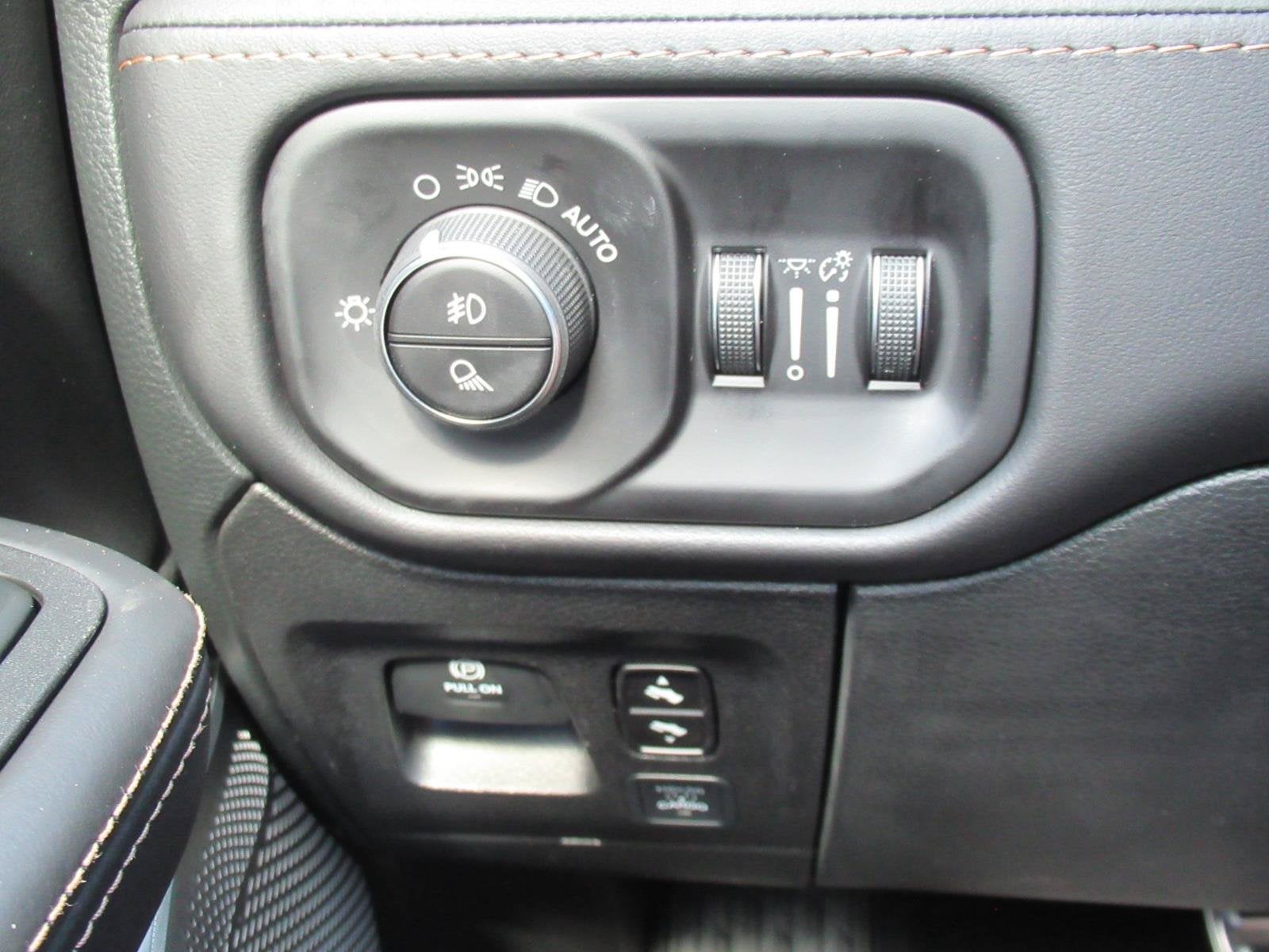 2027 RAM Ram 1500 RAM 1500 TUNGSTEN CREW CAB 4X4 5'7' BOX