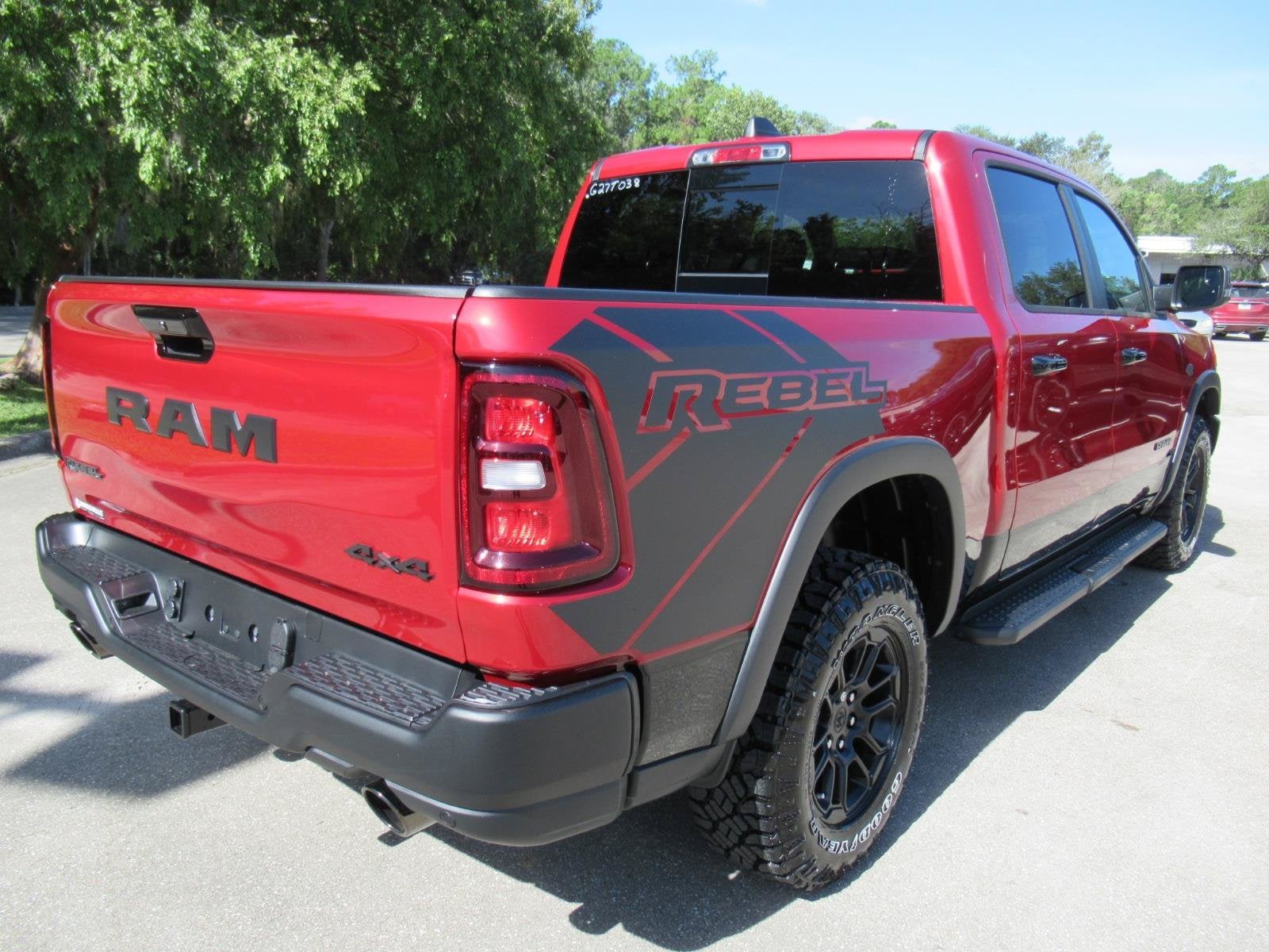 2027 RAM Ram 1500 RAM 1500 REBEL CREW CAB 4X4 5'7' BOX