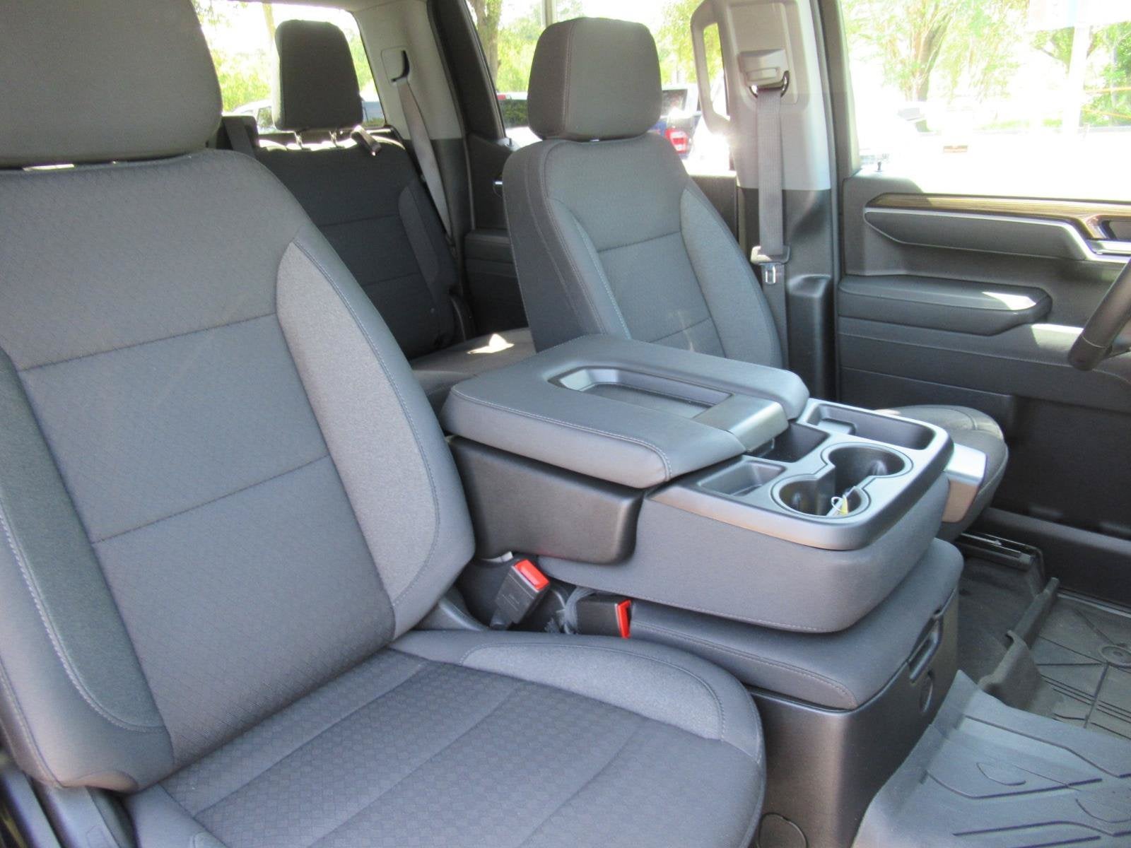 2026 Chevrolet Silverado 1500 4WD Crew Cab Short Bed LT with 2FL