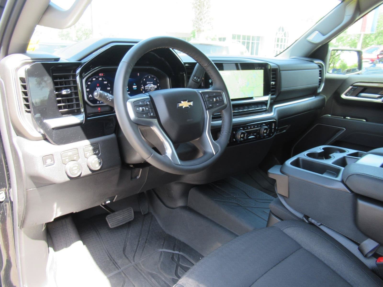 2026 Chevrolet Silverado 1500 4WD Crew Cab Short Bed LT with 2FL