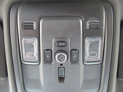 2025 GMC Yukon 4WD Denali