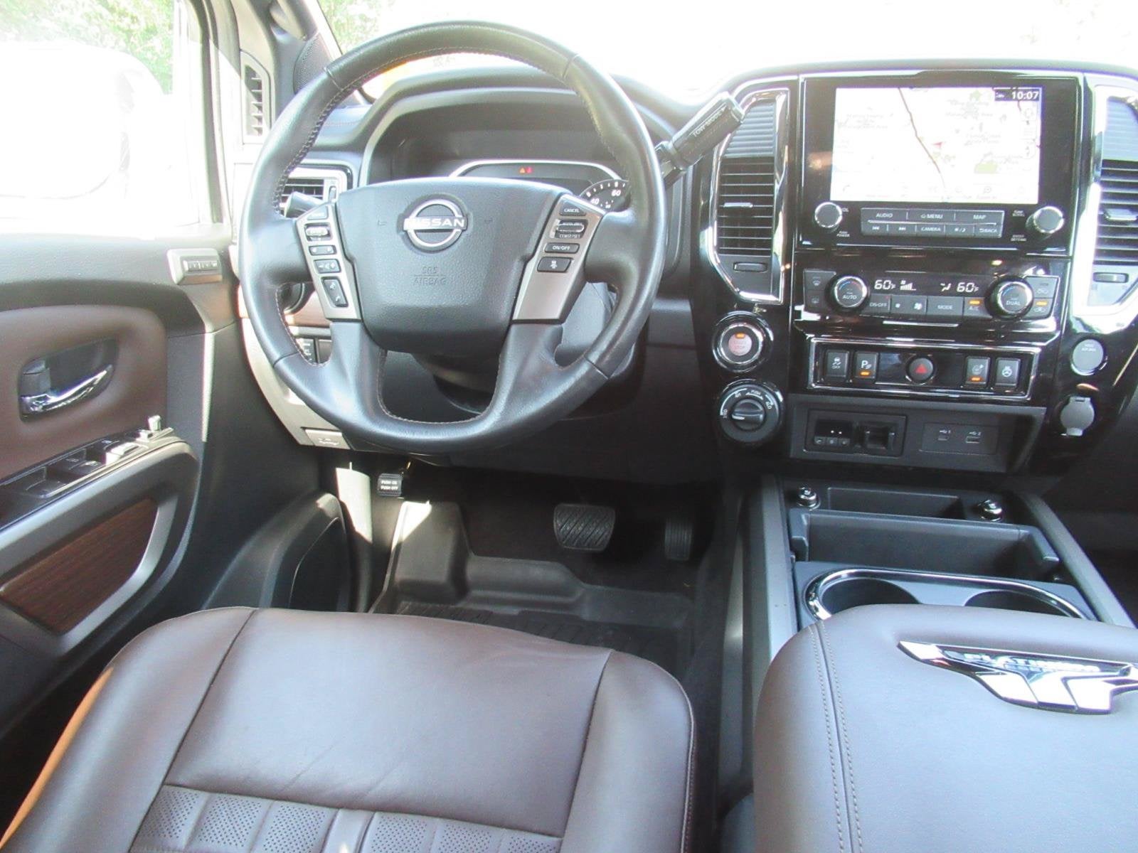2023 Nissan TITAN Crew Cab Platinum Reserve 4x4