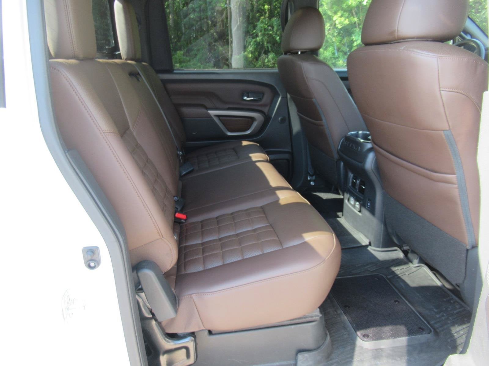 2023 Nissan TITAN Crew Cab Platinum Reserve 4x4