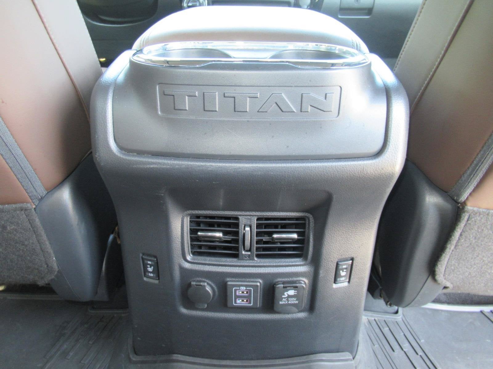 2023 Nissan TITAN Crew Cab Platinum Reserve 4x4