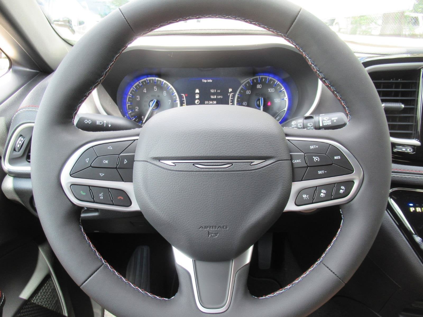 2027 Chrysler Pacifica PACIFICA SELECT