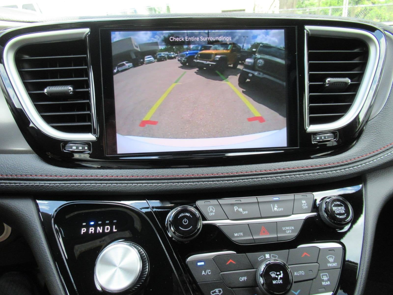 2027 Chrysler Pacifica PACIFICA SELECT
