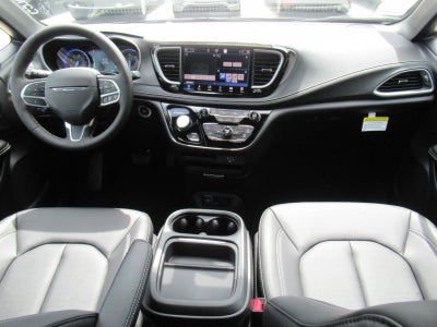 2027 Chrysler Pacifica PACIFICA SELECT
