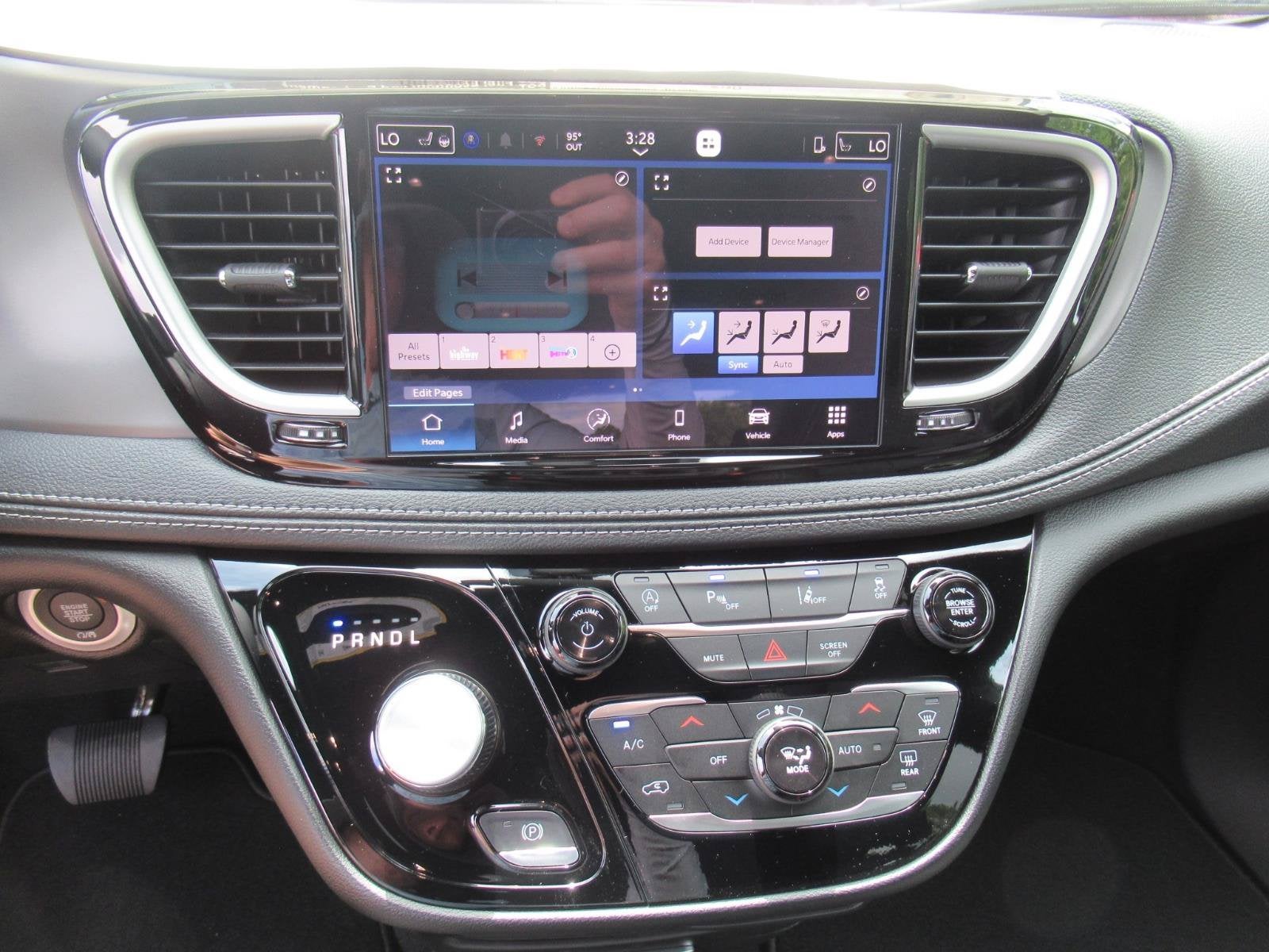 2027 Chrysler Pacifica PACIFICA SELECT