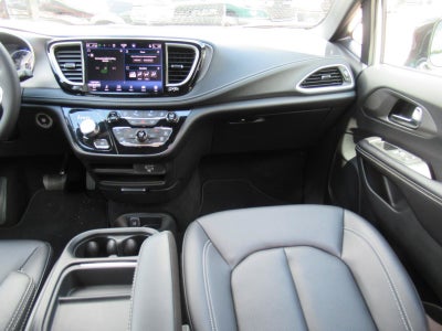 2027 Chrysler Pacifica PACIFICA SELECT