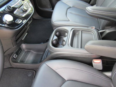 2027 Chrysler Pacifica PACIFICA SELECT