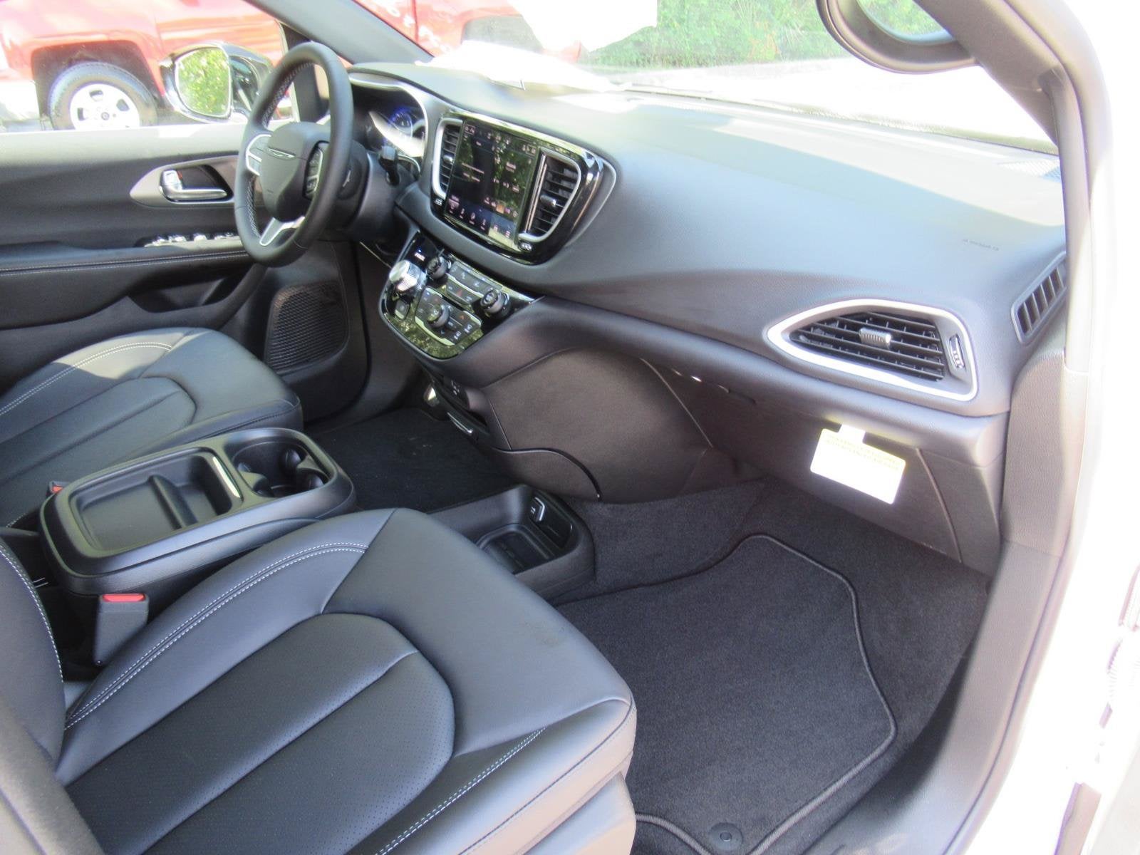 2027 Chrysler Pacifica PACIFICA LX