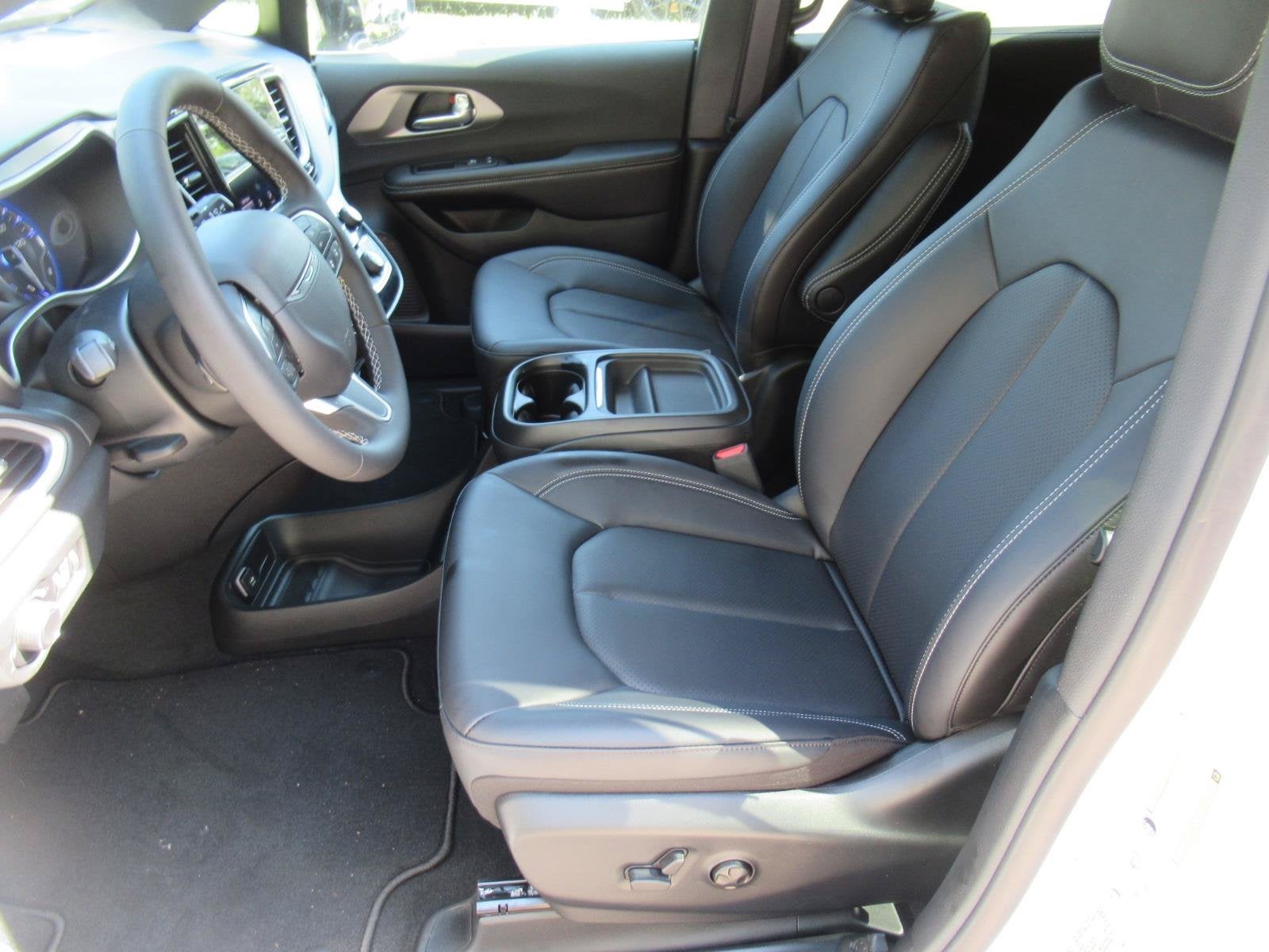 2027 Chrysler Pacifica PACIFICA LX