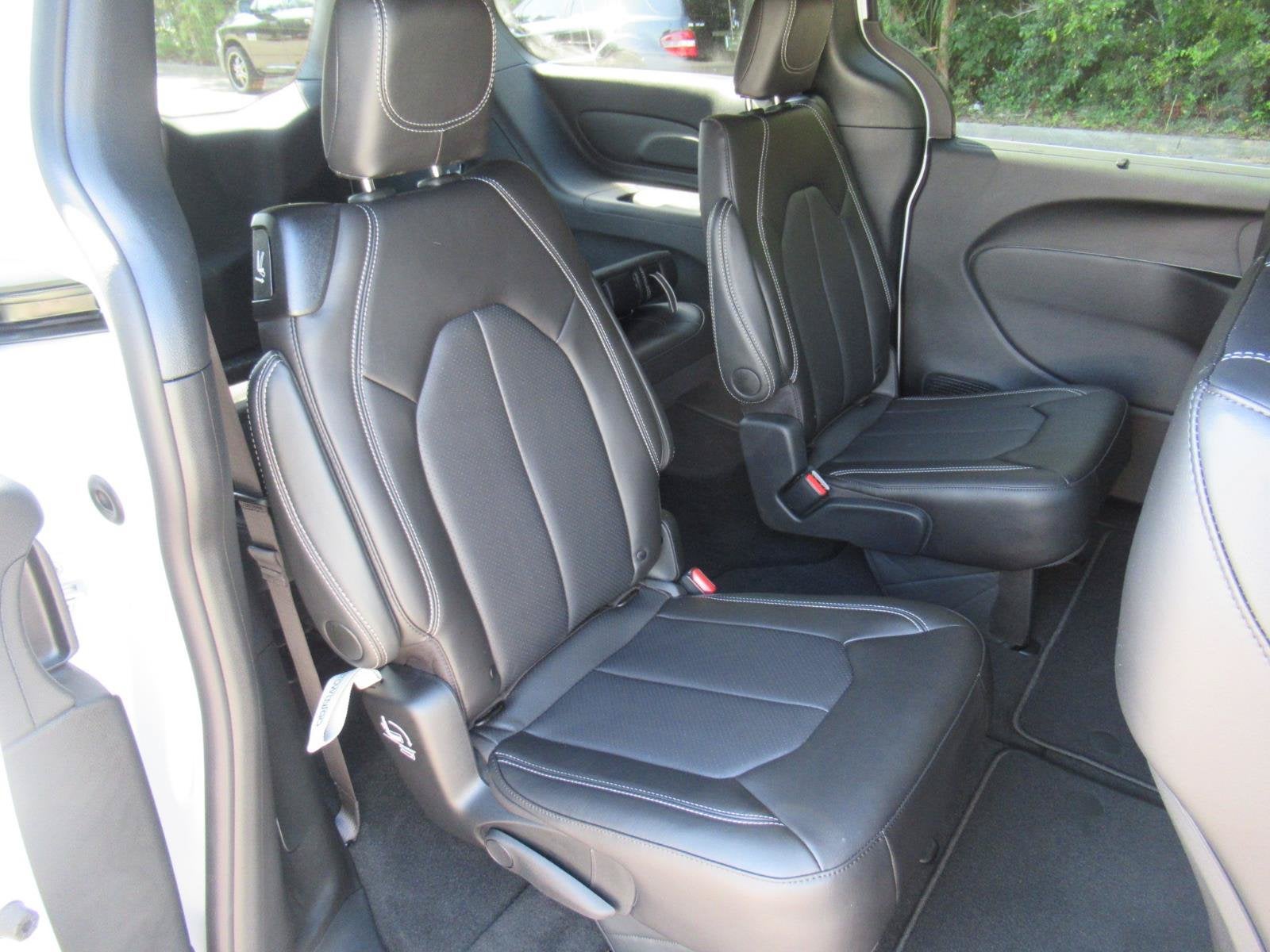 2027 Chrysler Pacifica PACIFICA LX