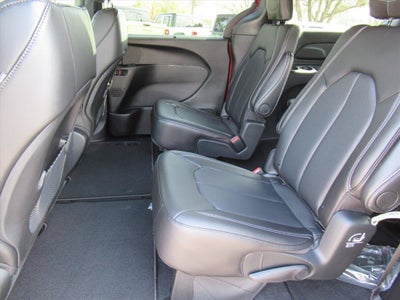 2026 Chrysler Voyager VOYAGER LX