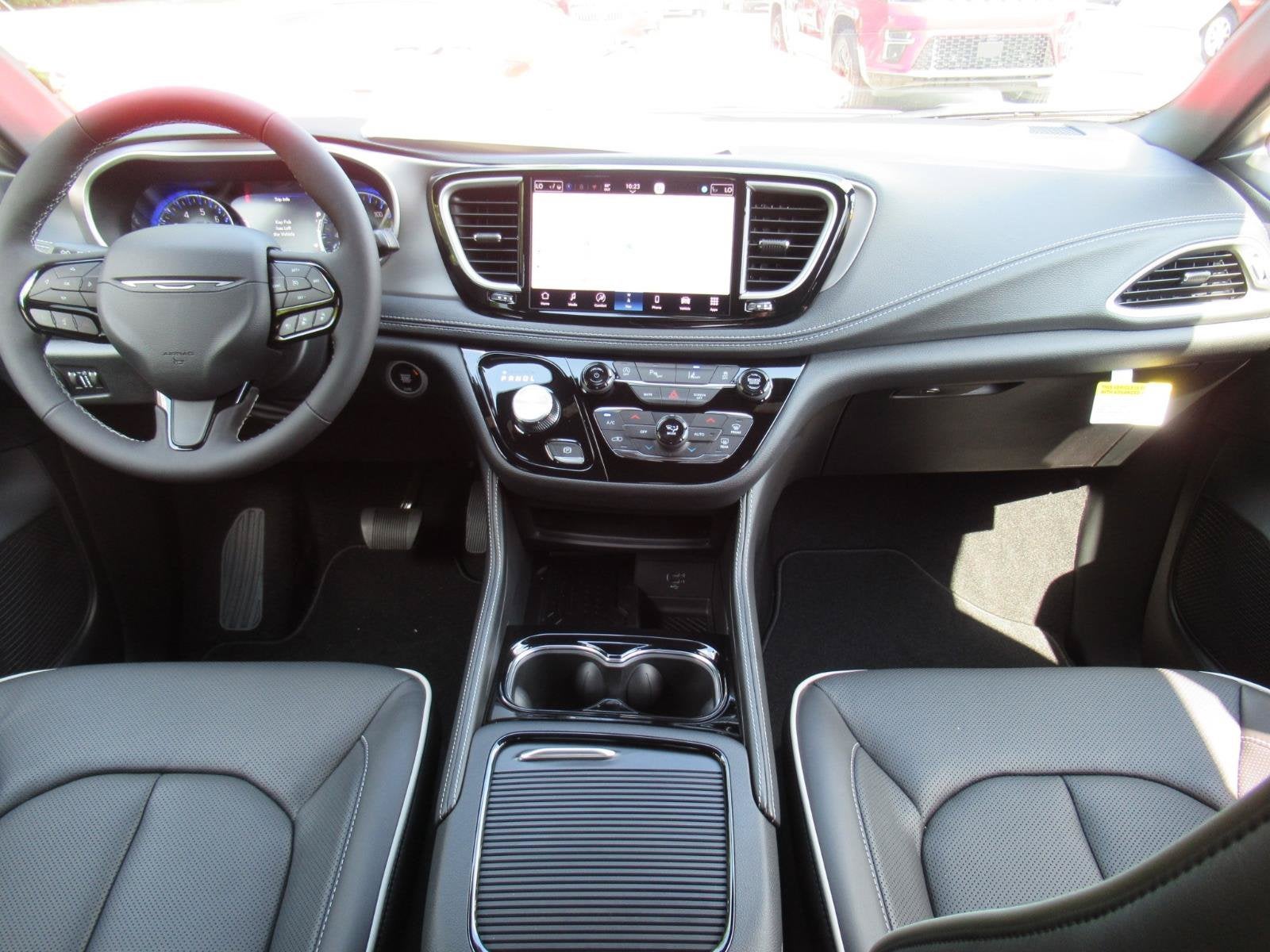 2027 Chrysler Pacifica PACIFICA LIMITED