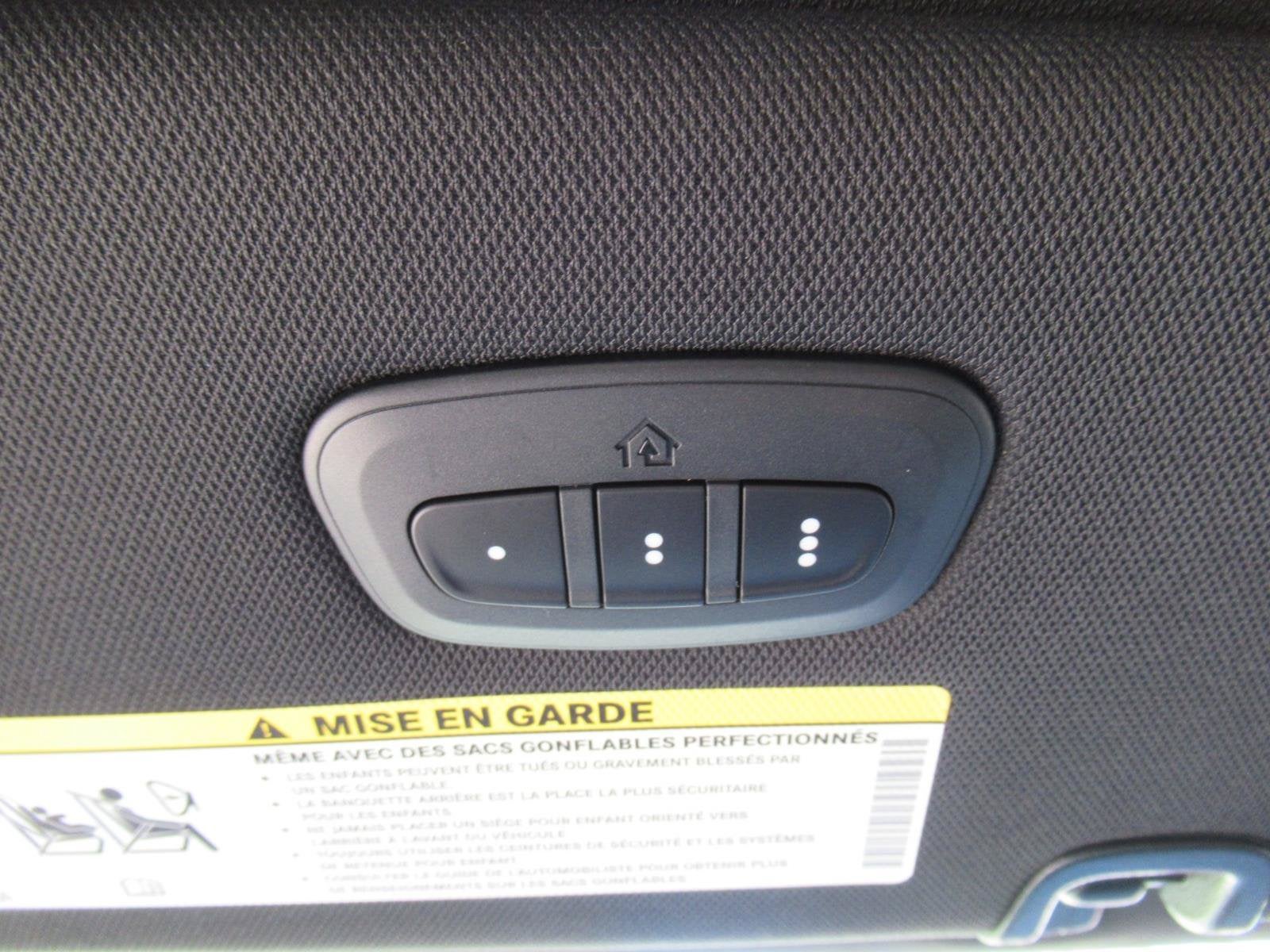 2027 Chrysler Pacifica PACIFICA LIMITED