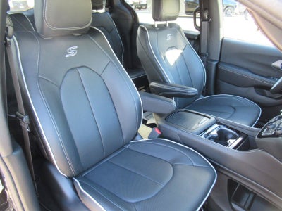 2027 Chrysler Pacifica PACIFICA LIMITED