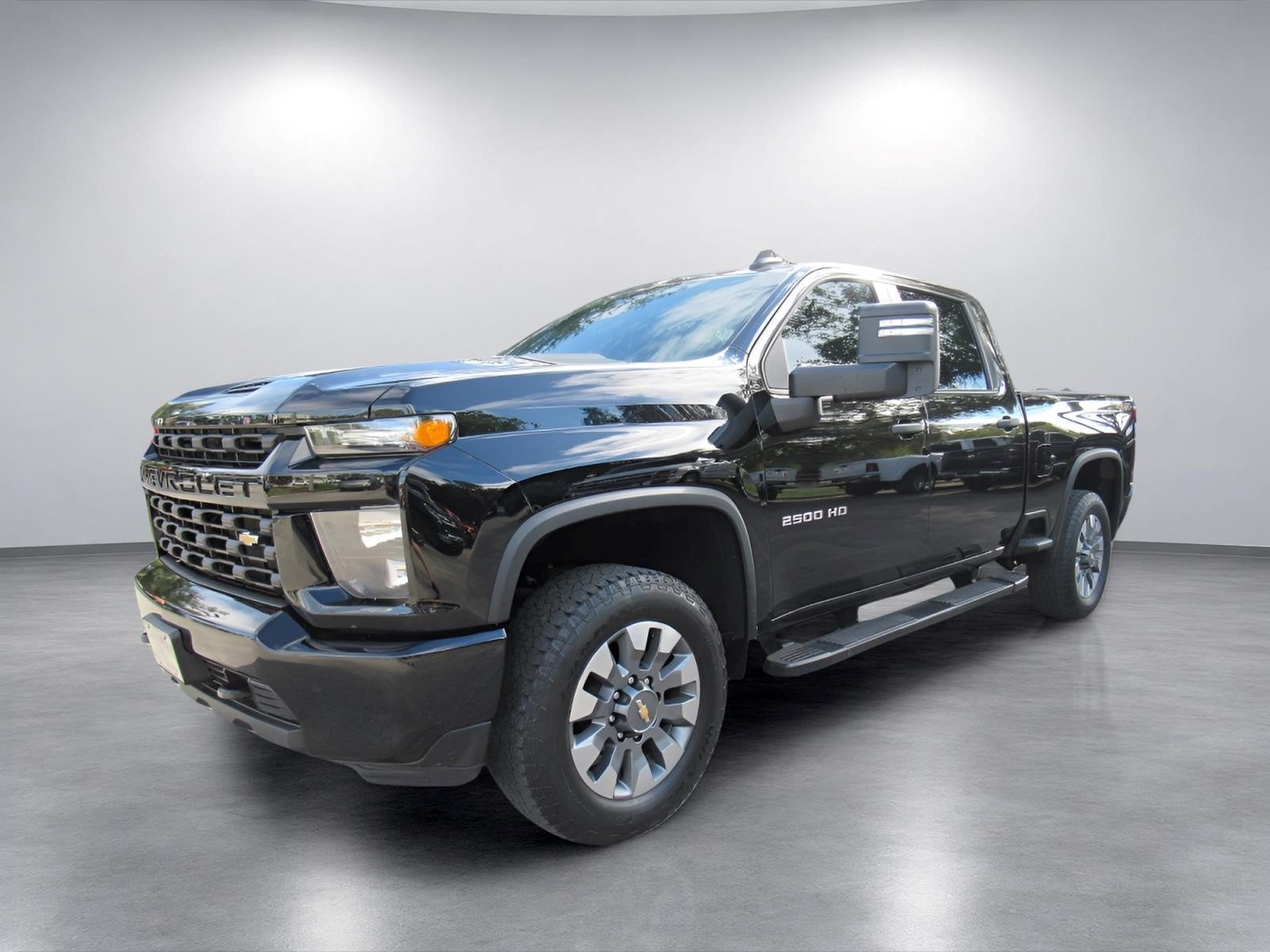 2023 Chevrolet Silverado 2500HD 4WD Crew Cab Standard Bed Custom