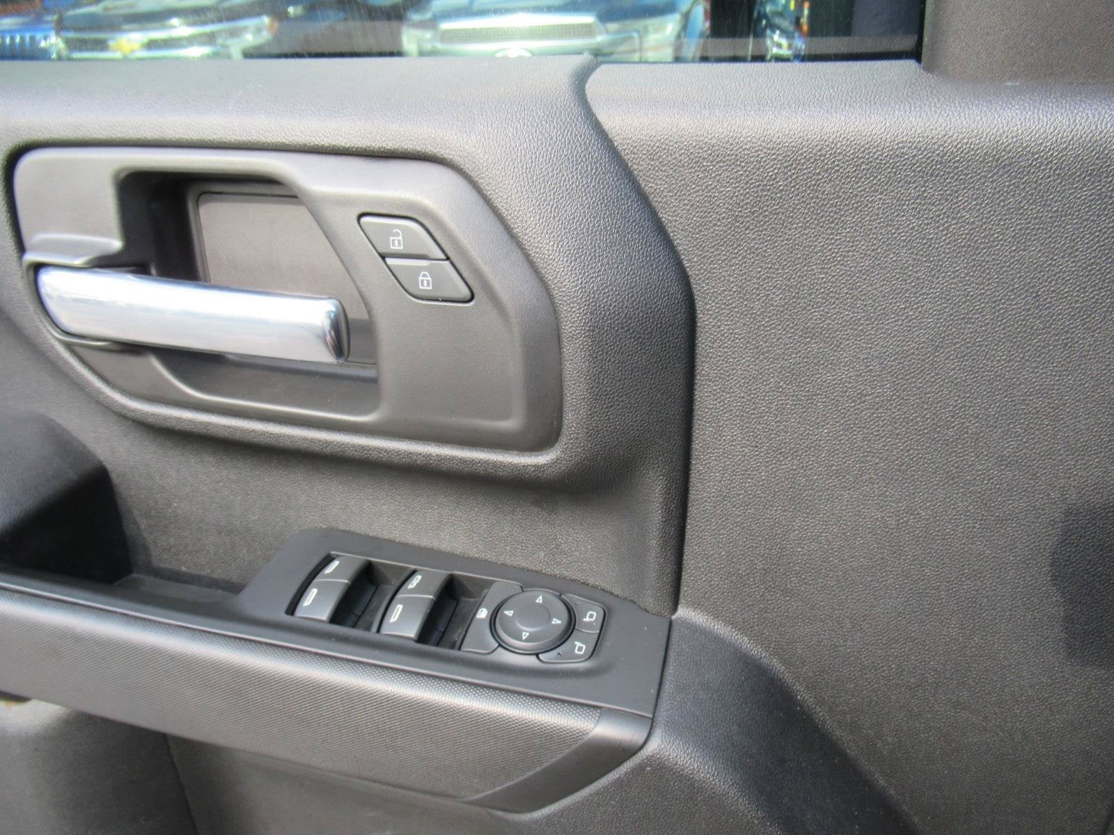 2023 Chevrolet Silverado 2500HD 4WD Crew Cab Standard Bed Custom