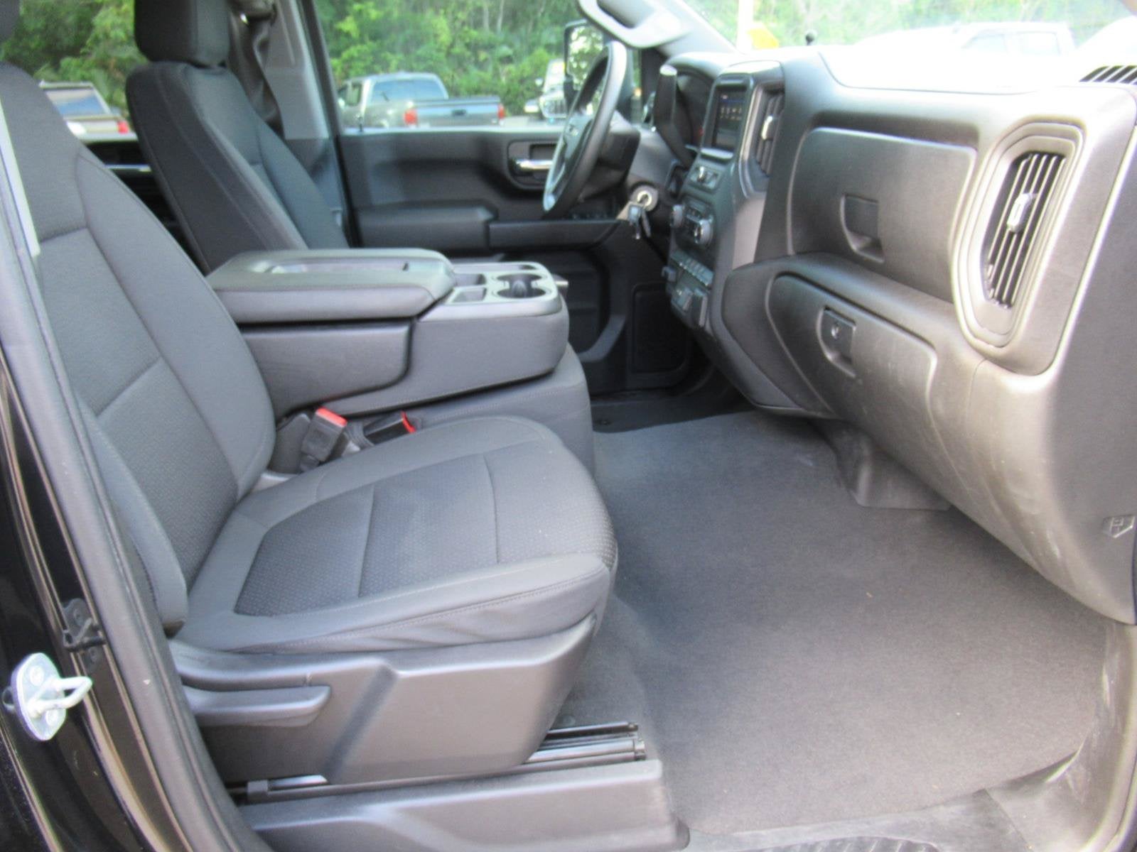 2023 Chevrolet Silverado 2500HD 4WD Crew Cab Standard Bed Custom
