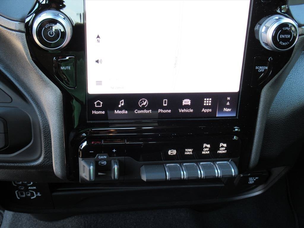 2026 RAM 2500 RAM 2500 BLACK EXPRESS CREW CAB 4X4 6'4' BOX