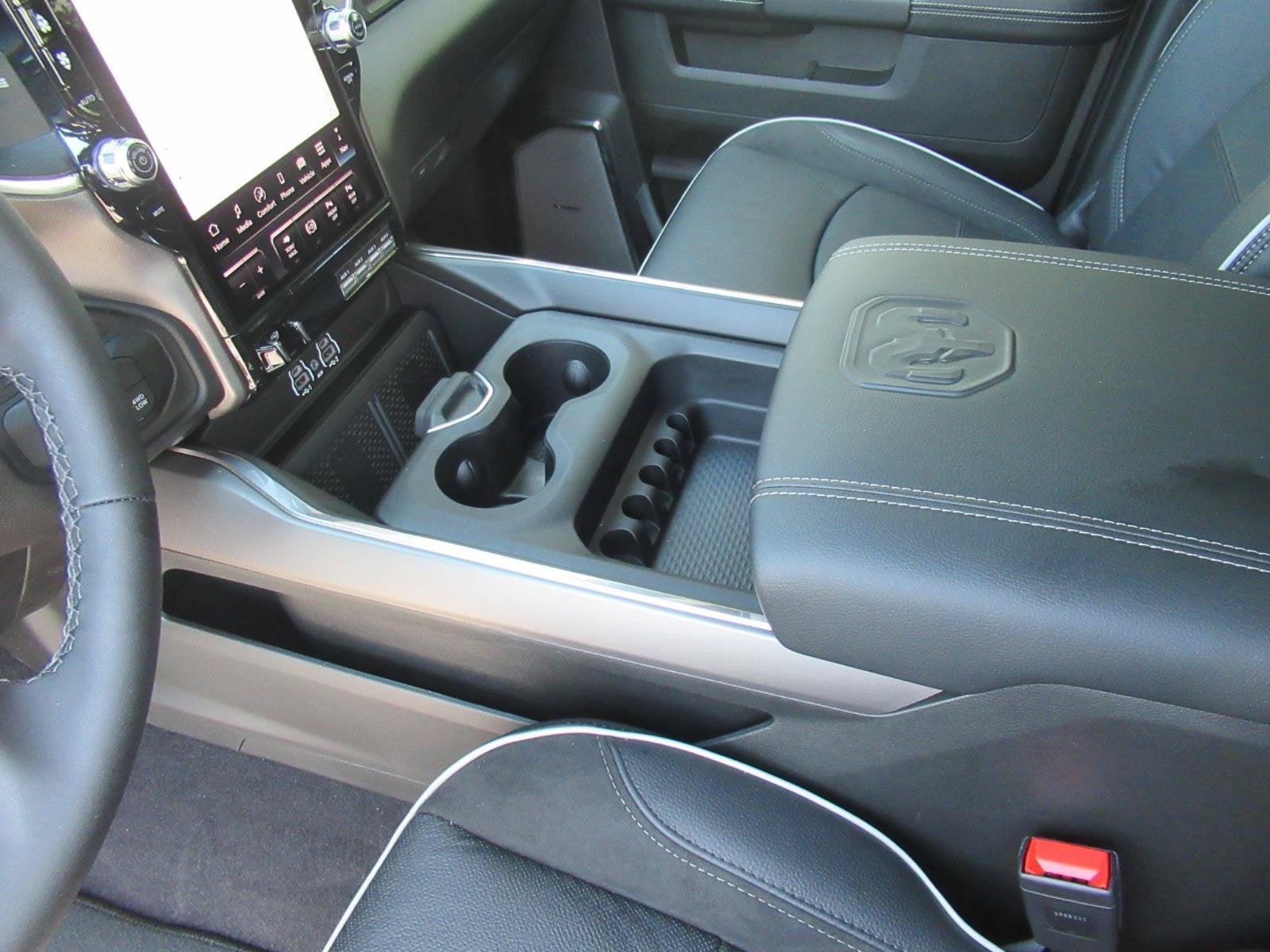 2027 RAM 2500 RAM 2500 LARAMIE CREW CAB 4X4 6'4' BOX