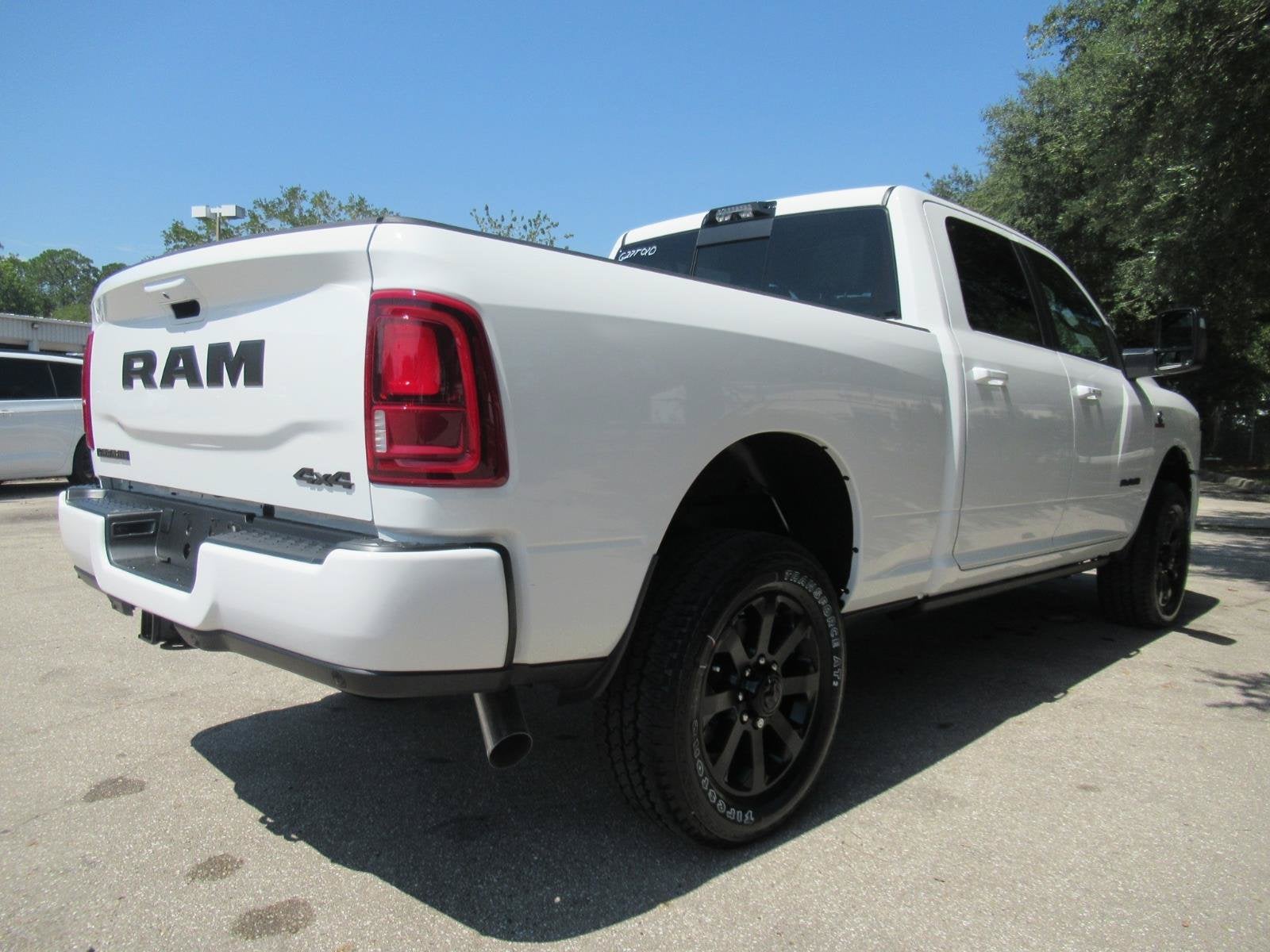 2027 RAM 2500 RAM 2500 LARAMIE CREW CAB 4X4 6'4' BOX