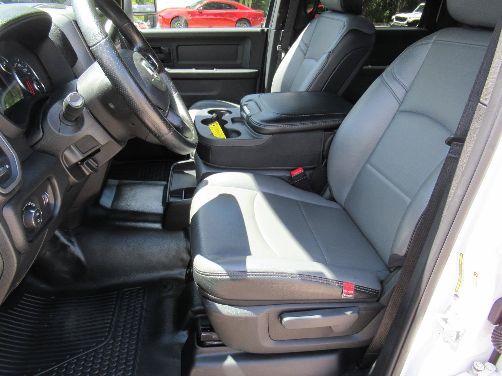 2026 RAM 3500 Tradesman Crew Cab 4x4 8' Box