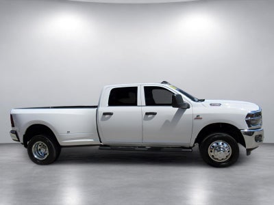 2026 RAM 3500 Tradesman Crew Cab 4x4 8' Box